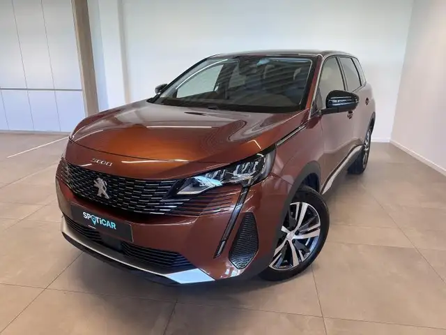 Peugeot 5008 Allure 7PL 1.2 BENZINE 130 EAT 8