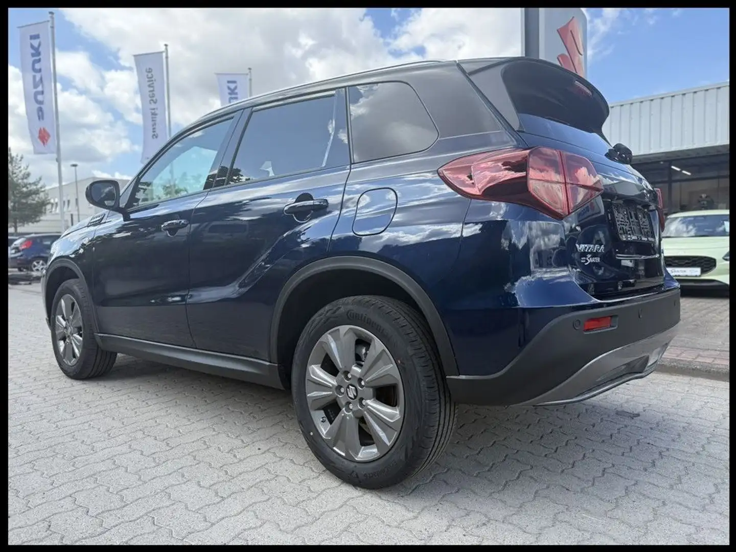 Suzuki Vitara VITARA 1.5 HYBRID COMFORT AGS AUTOMATIK ALLGRIP Bleu - 2
