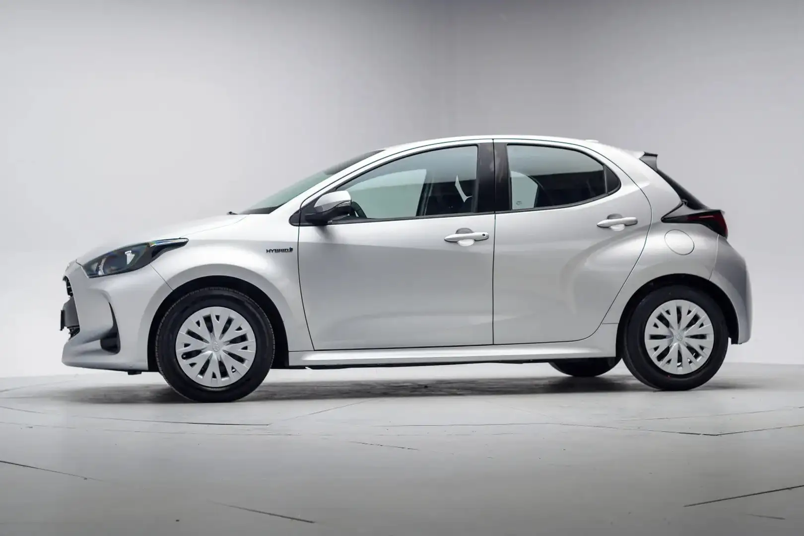 Toyota Yaris 1.5 Hybrid Active Aut. [ Camera Adapt.cruise Apple Grijs - 2