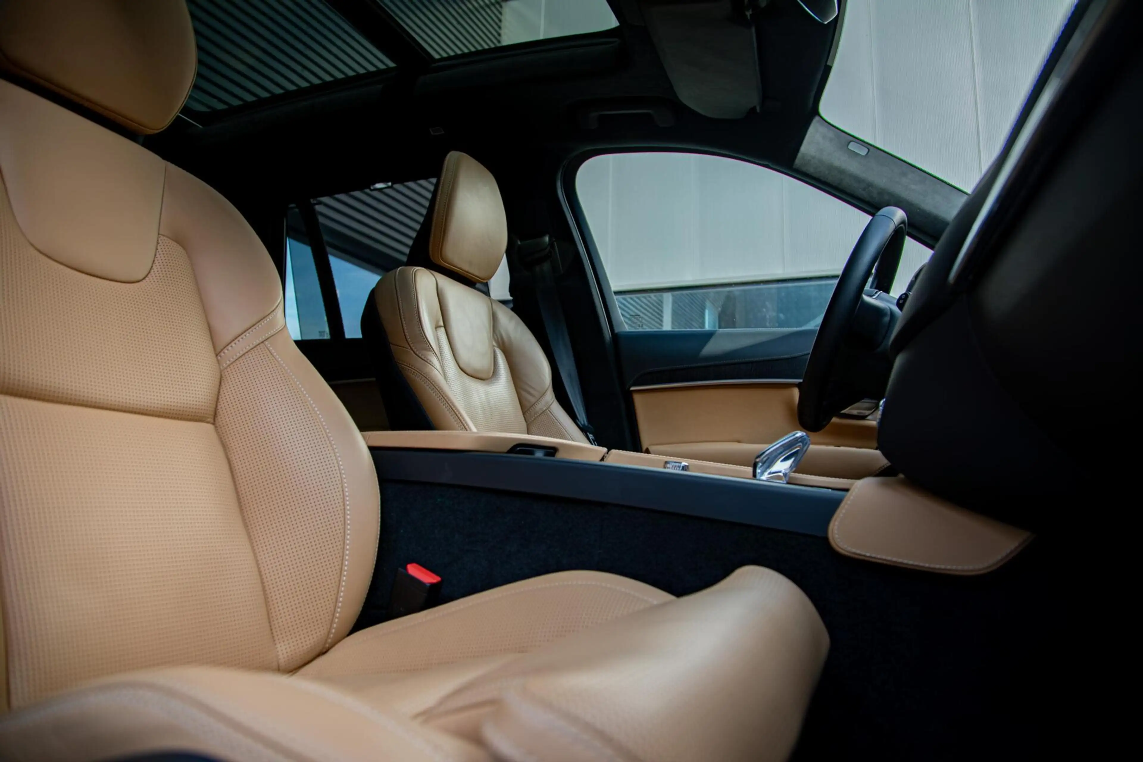 Volvo XC90 2.0 T8 Plug-in hybrid AWD Ultra Dark |Full Option| — photo 7