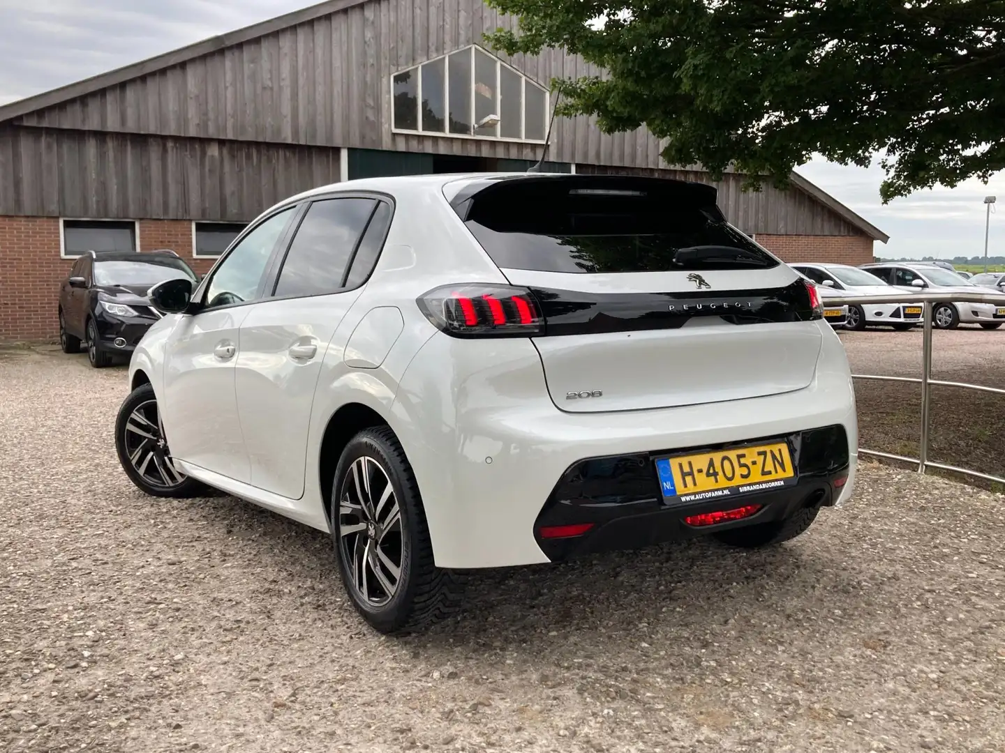 Peugeot 208 1.5 BlueHDi Blue Lease Allure | Virtual + Carplay Wit - 2