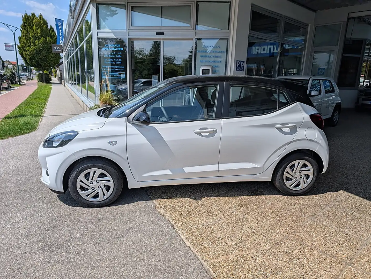 Hyundai i10 1,0 GO Weiß - 2