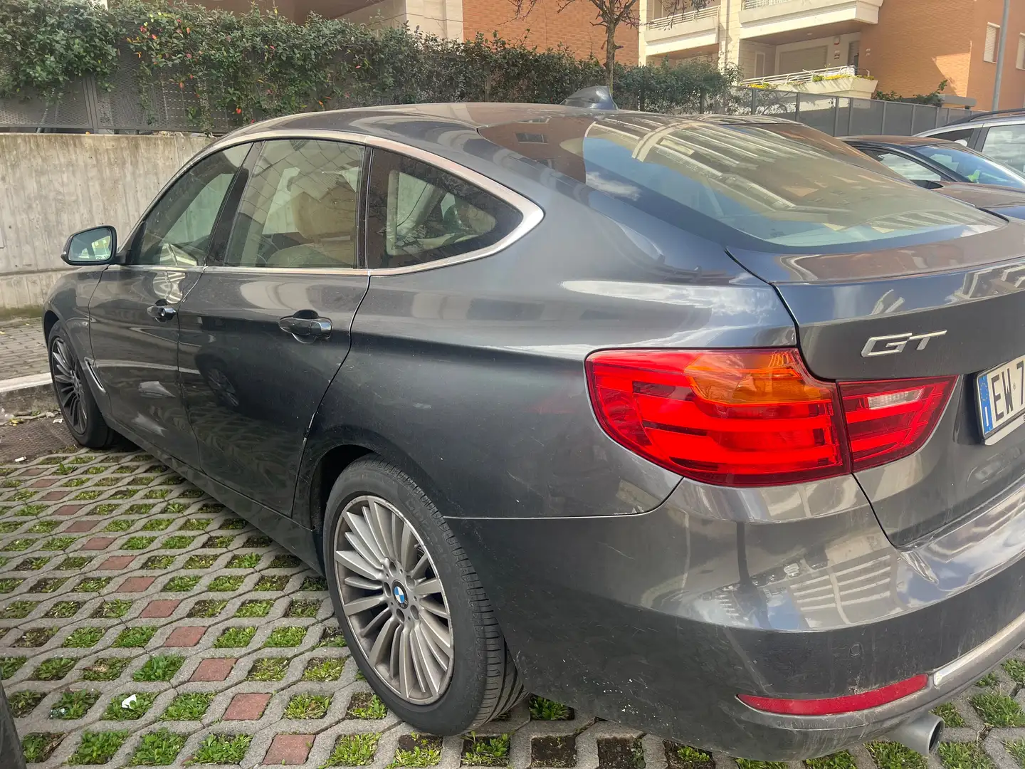 BMW 320 Gt luxury Grigio - 1