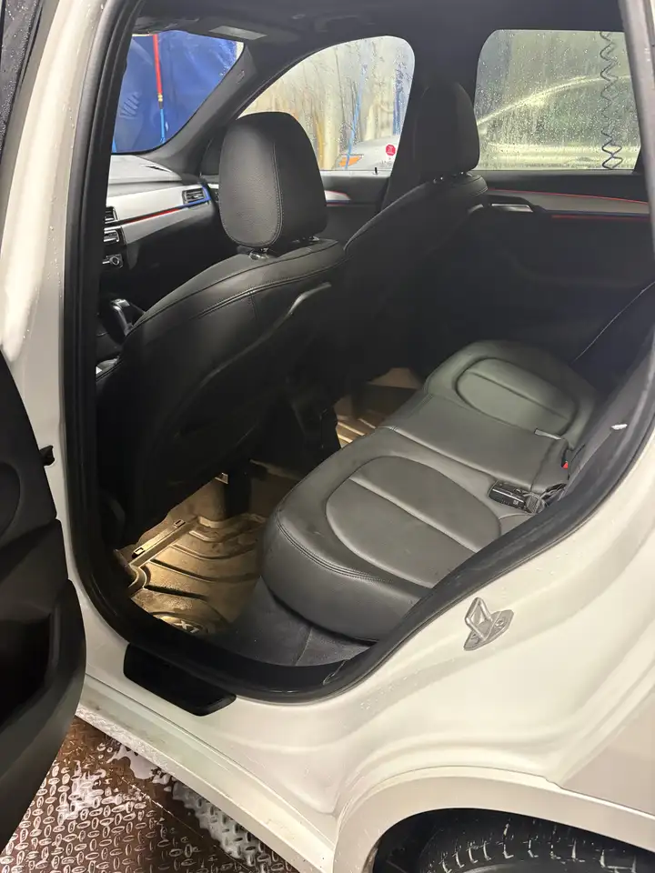 BMW X1 снимка BMW X1