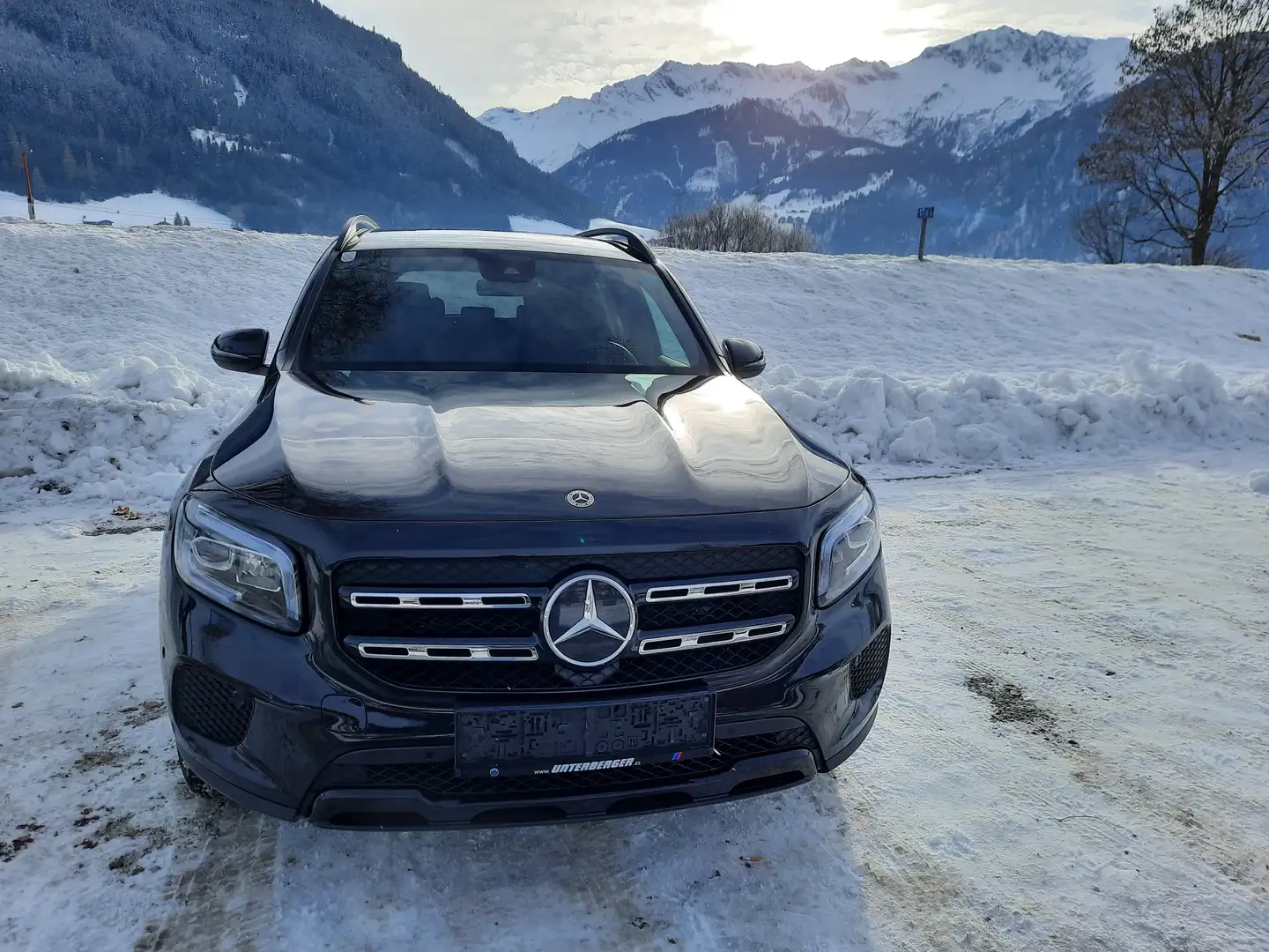 Mercedes-Benz GLB 200 Garantie AHK GLB 200 d 4MATIC Aut. Schwarz - 1