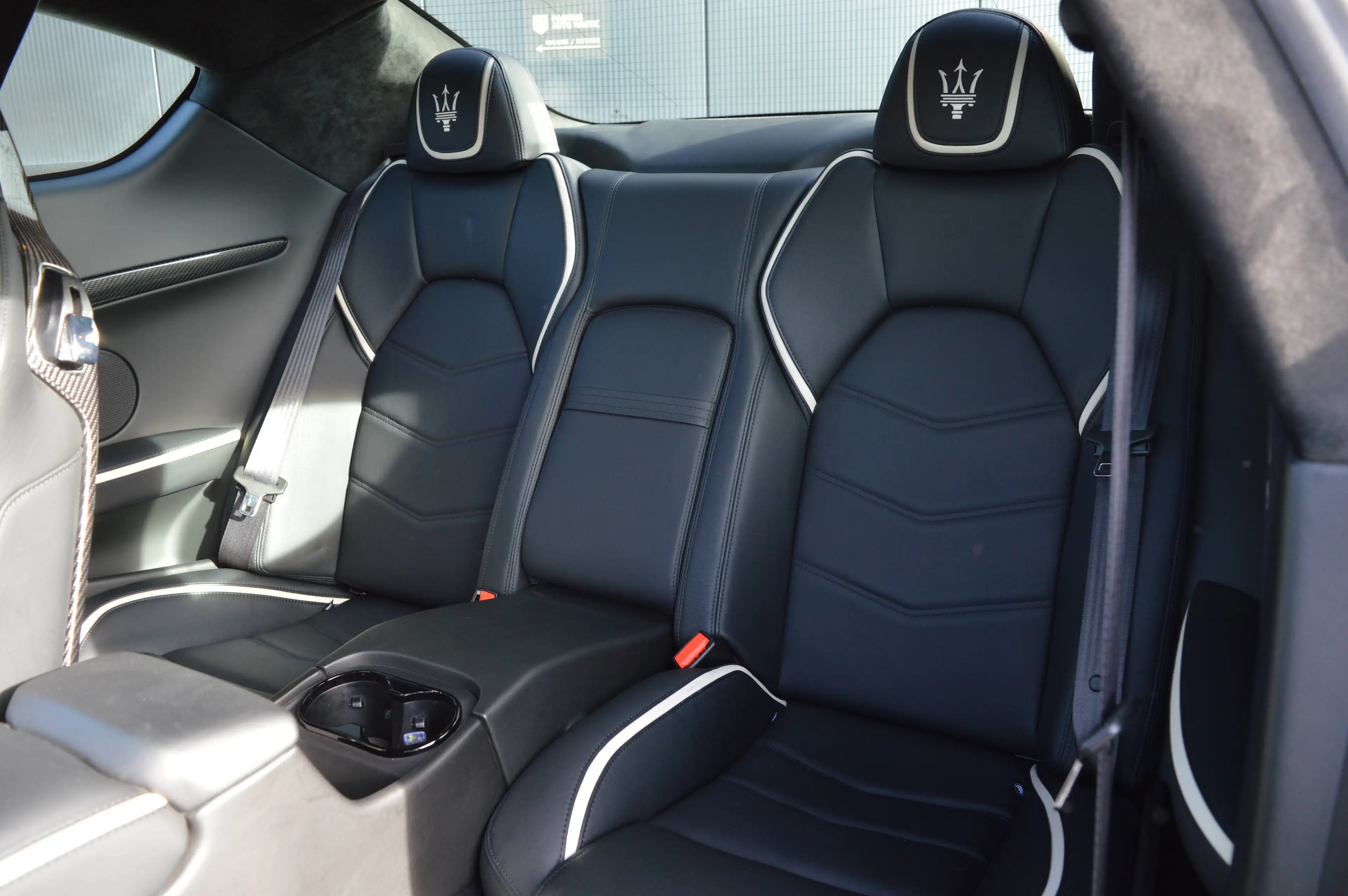 Maserati GranTurismo MC 4.7i V8 - 19.000 km - REAL MC - Full option — photo 15