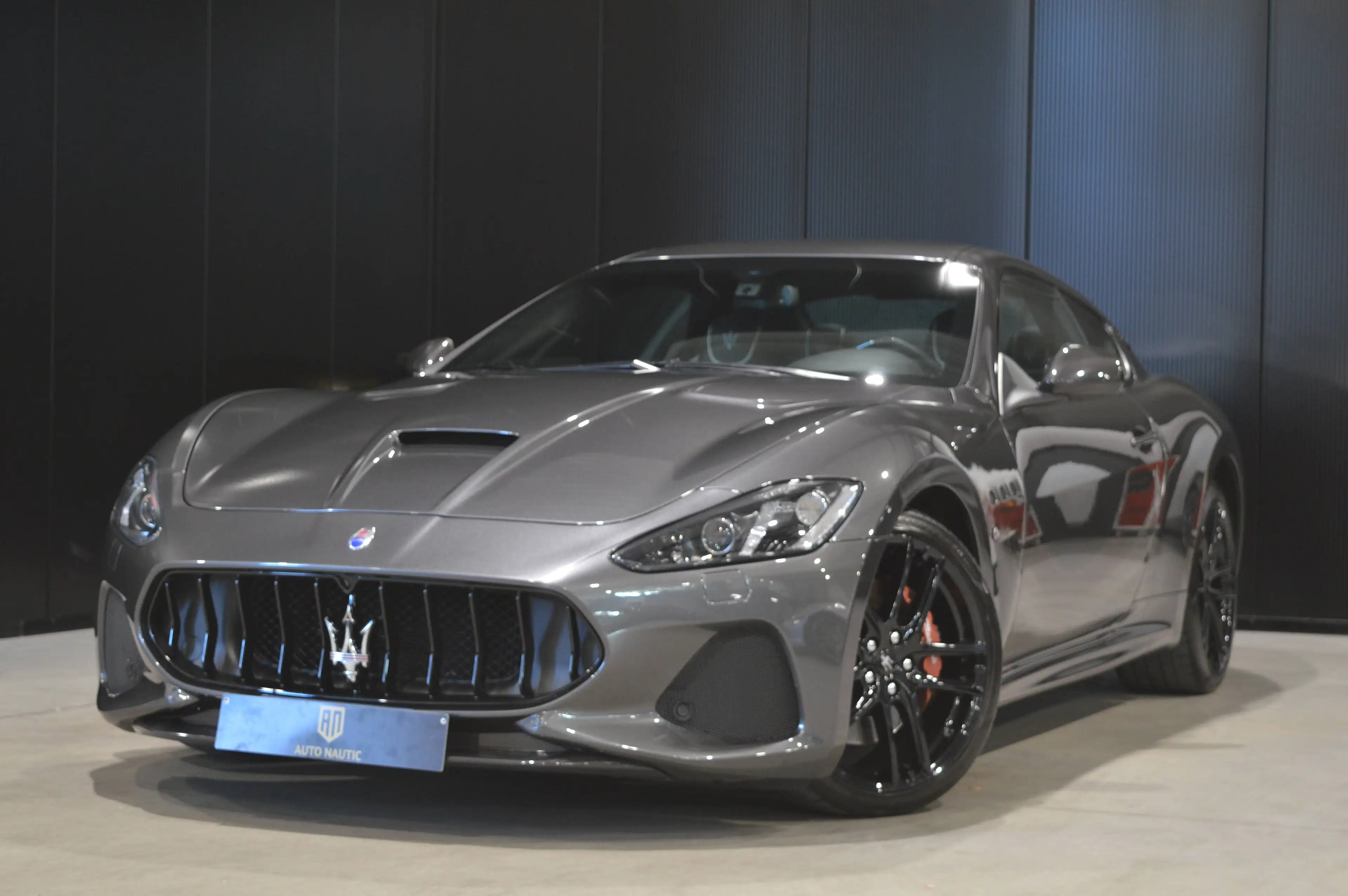Maserati GranTurismo MC 4.7i V8 - 19.000 km - REAL MC - Full option