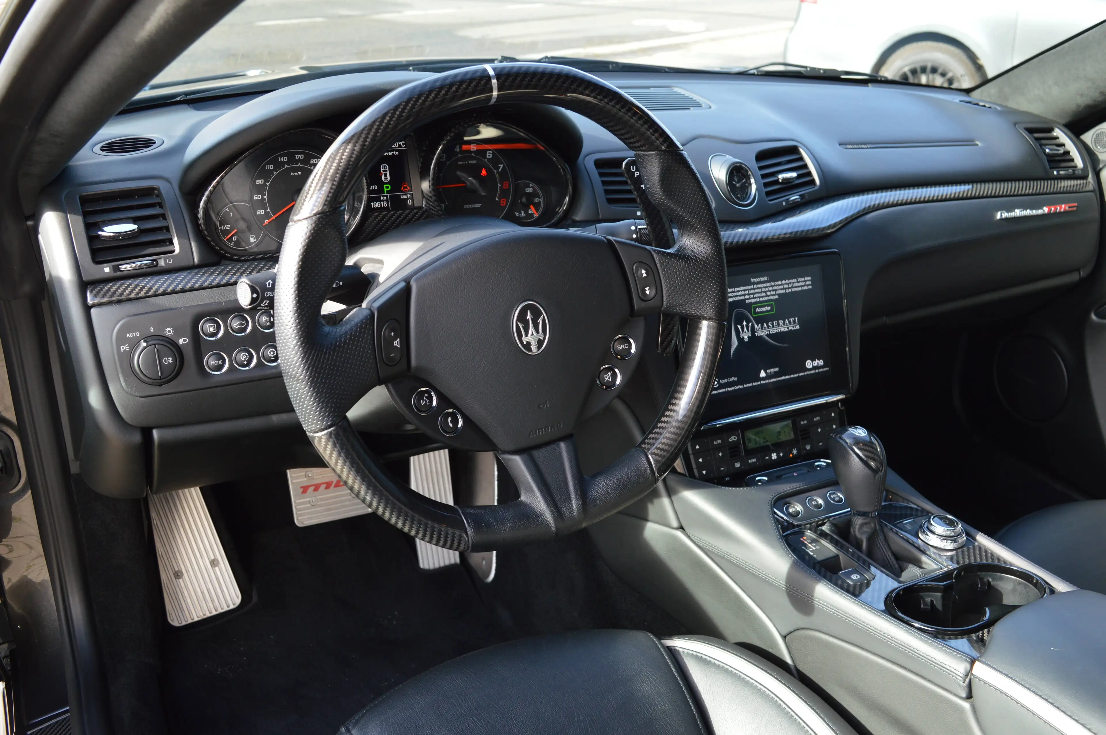 Maserati GranTurismo MC 4.7i V8 - 19.000 km - REAL MC - Full option — photo 12