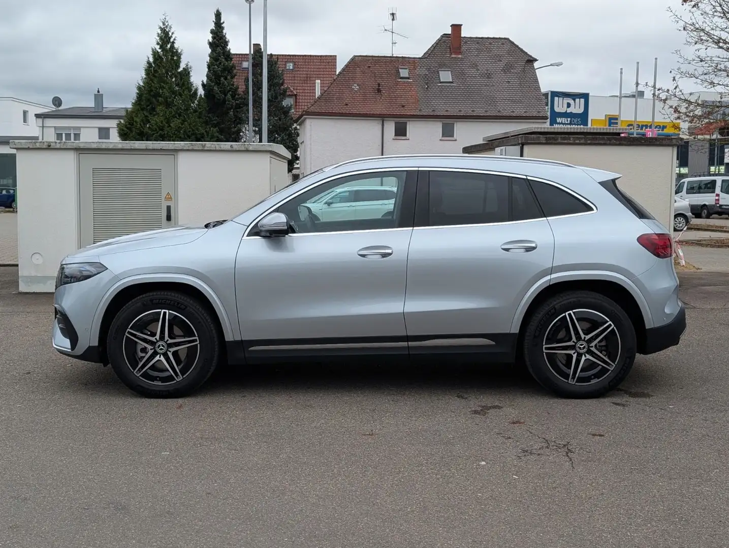Mercedes-Benz EQA 350 4Matic*AMG*AHK*360°*WINTER*KEYLESS*MEDIA Argent - 2