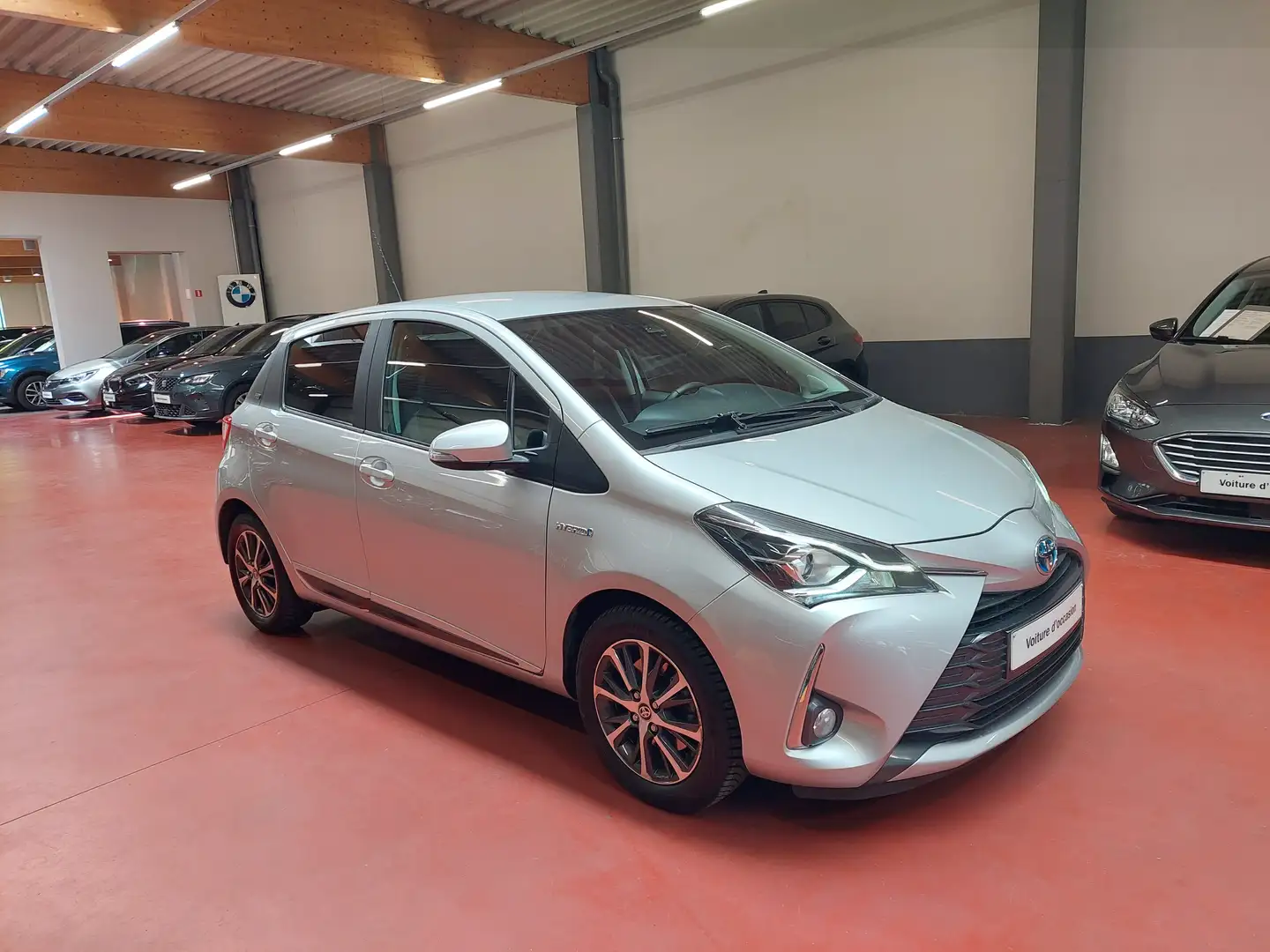 Toyota Yaris HYBRID - LEZ BXL 2035 - Série spéciale Y20 Argent - 2