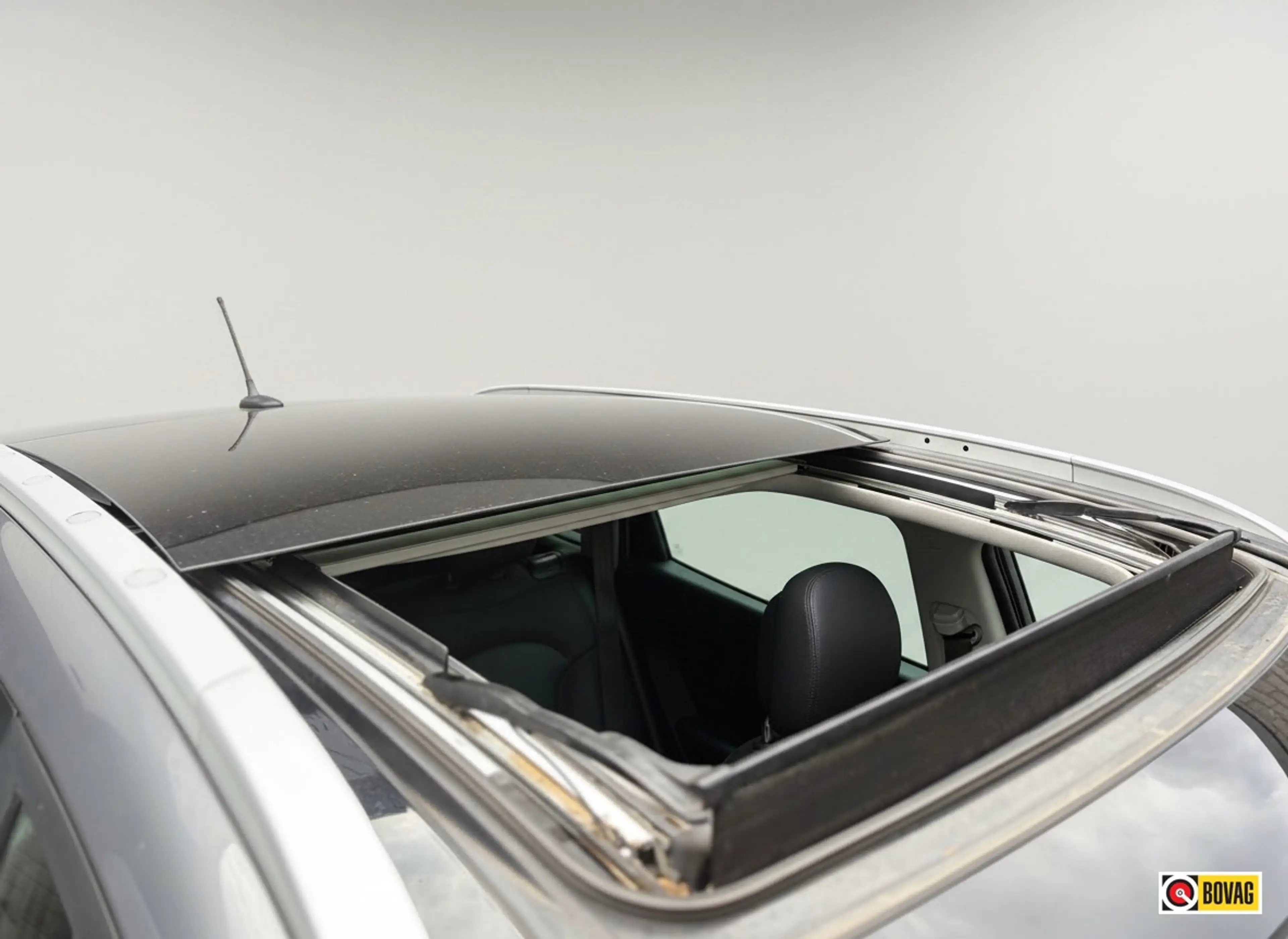 Hyundai iX35 2.0i i-Catcher PANORAMADAK TREKHAAK LEDER — photo 2