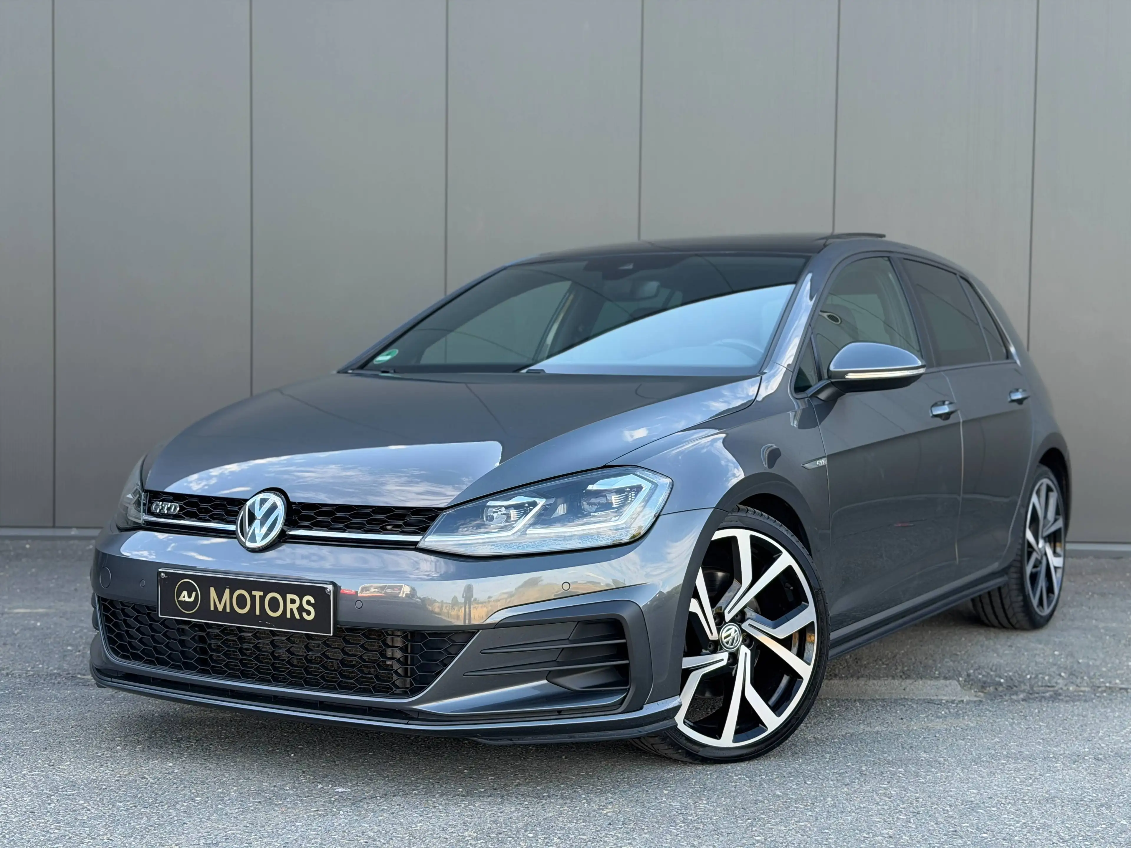 Volkswagen Golf GTD 2.0 TDI 184cv - Utilitaire - Pano - Virtual - TVA