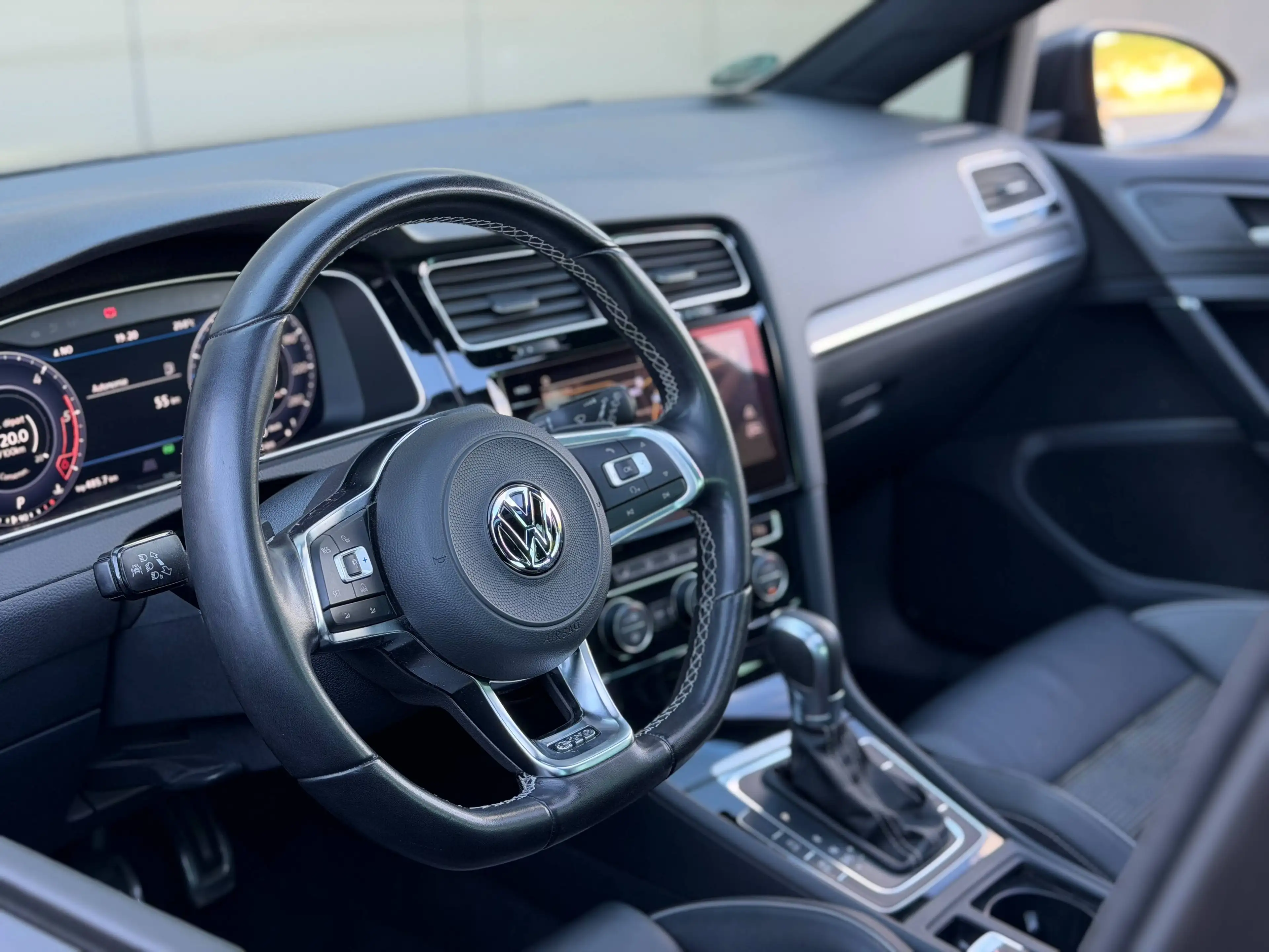 Volkswagen Golf GTD 2.0 TDI 184cv - Utilitaire - Pano - Virtual - TVA — photo 14