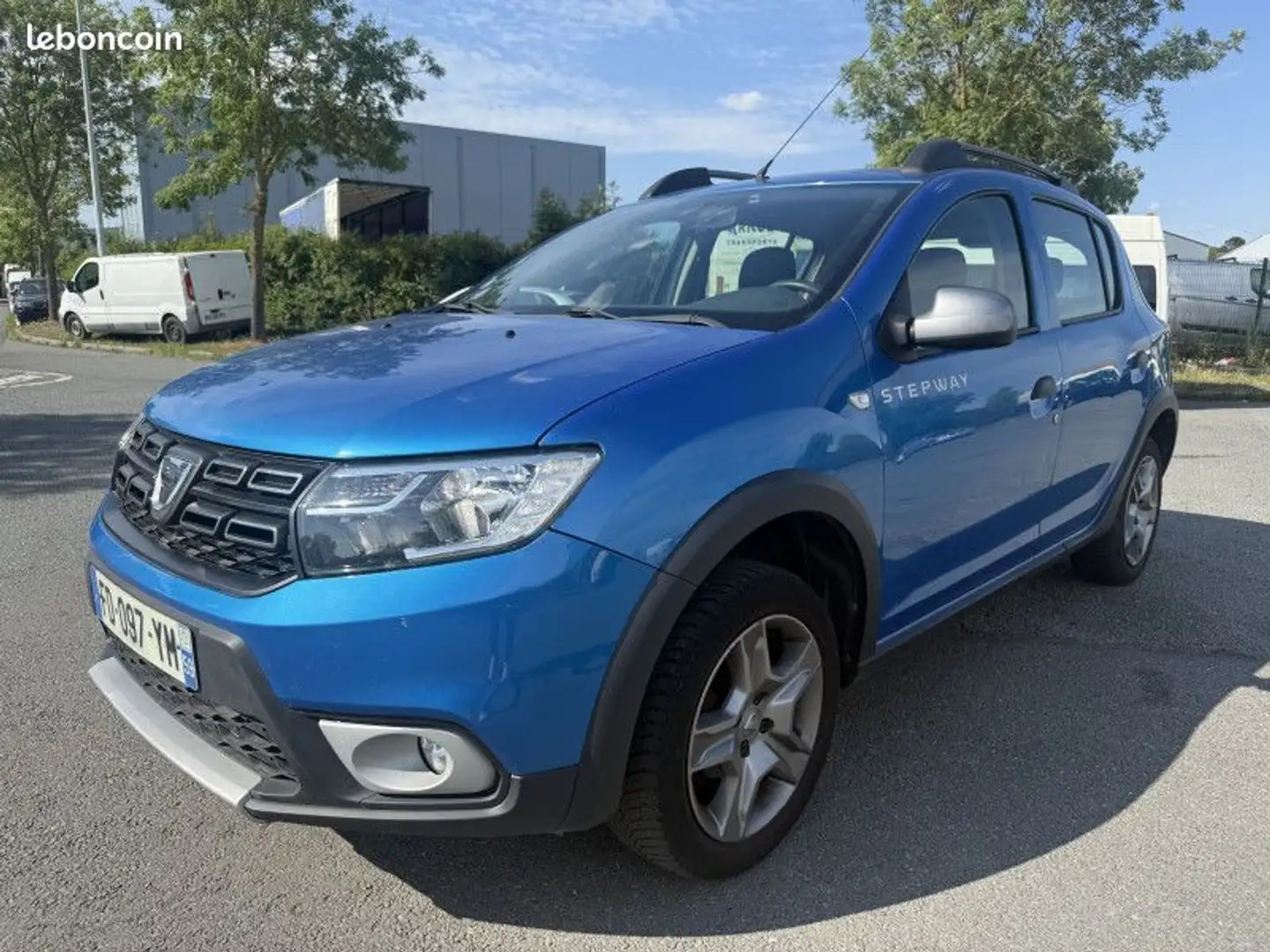 Dacia Sandero 1.0 SCE 75CH URBAN STEPWAY Bleu - 1