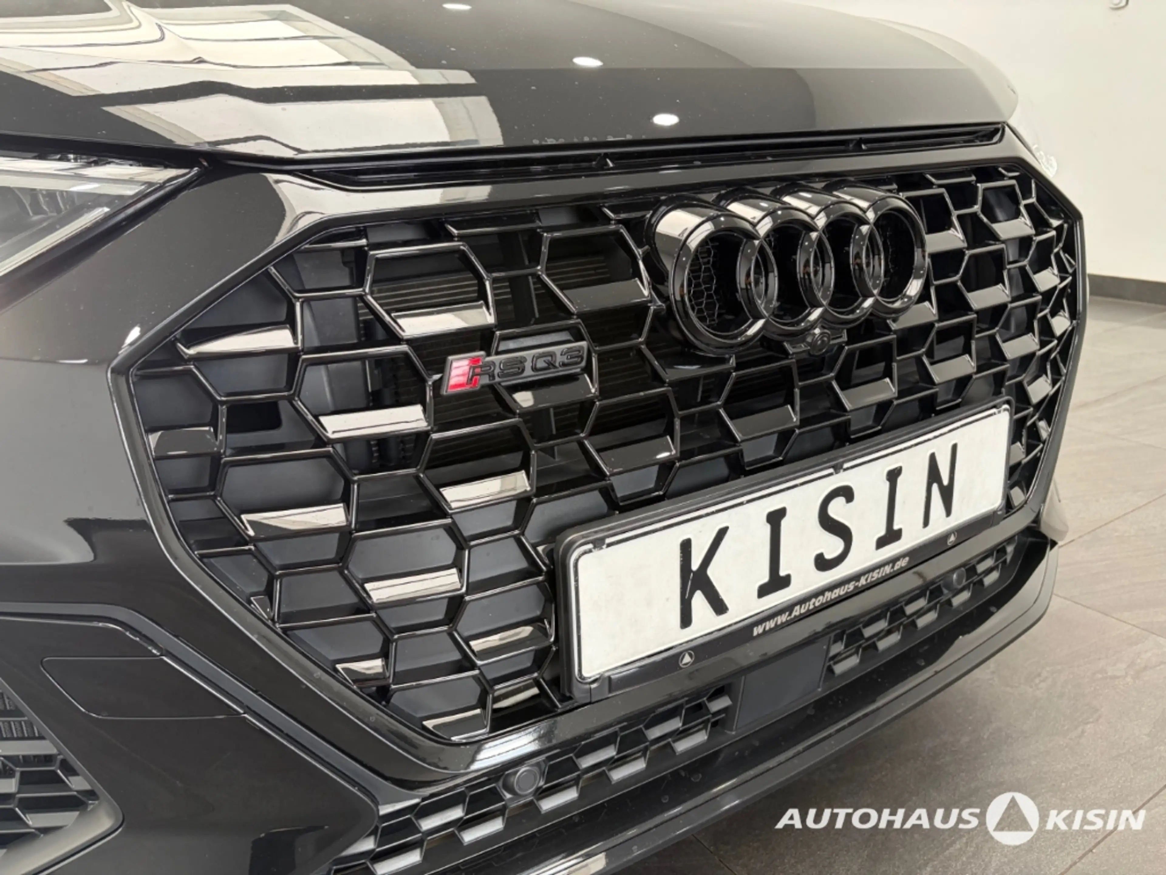 Audi RS Q3 Sportback 2.5 TFSI quattro /SONOS /NAVI /LEDER — photo 4