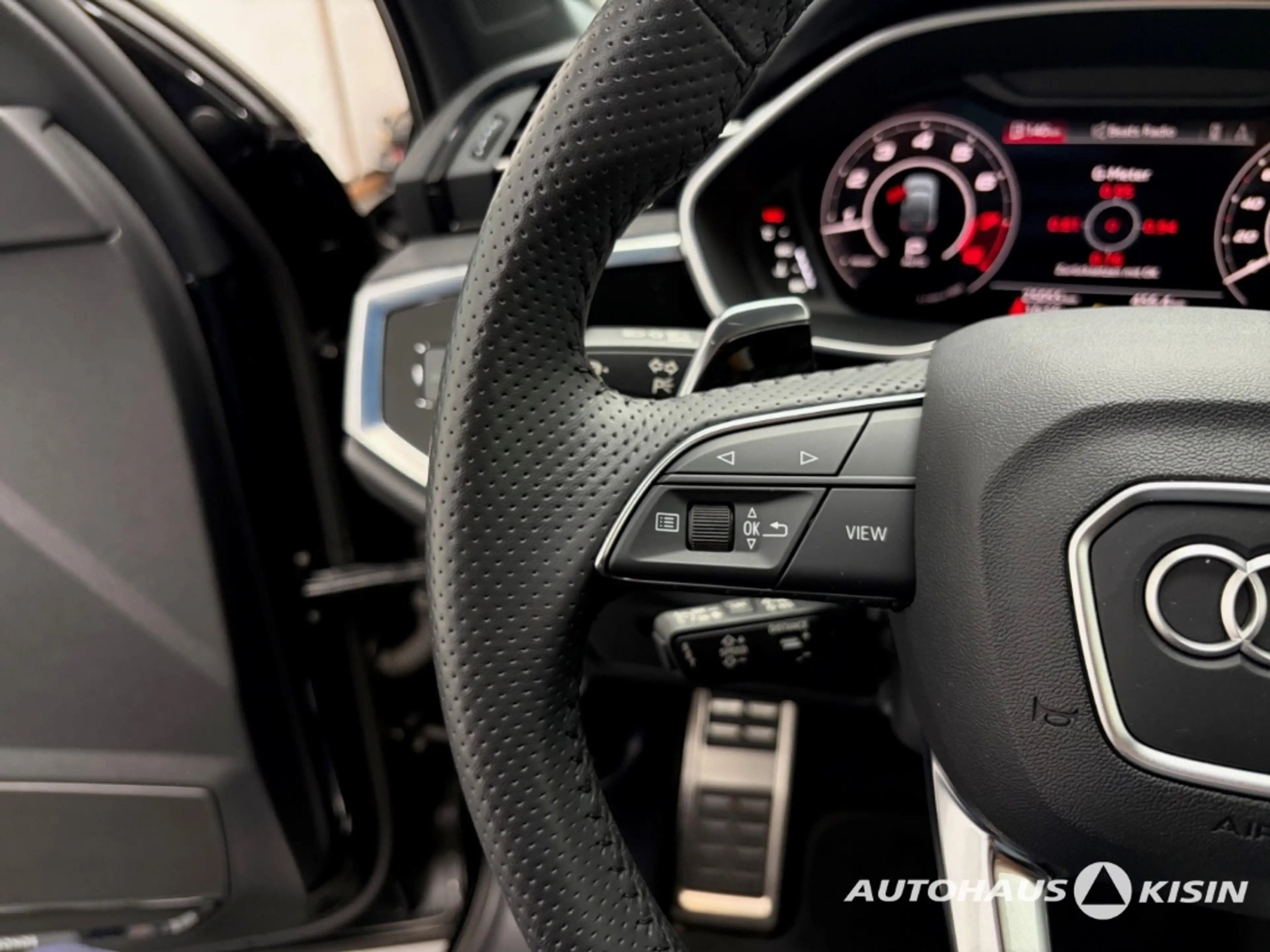 Audi RS Q3 Sportback 2.5 TFSI quattro /SONOS /NAVI /LEDER — photo 14