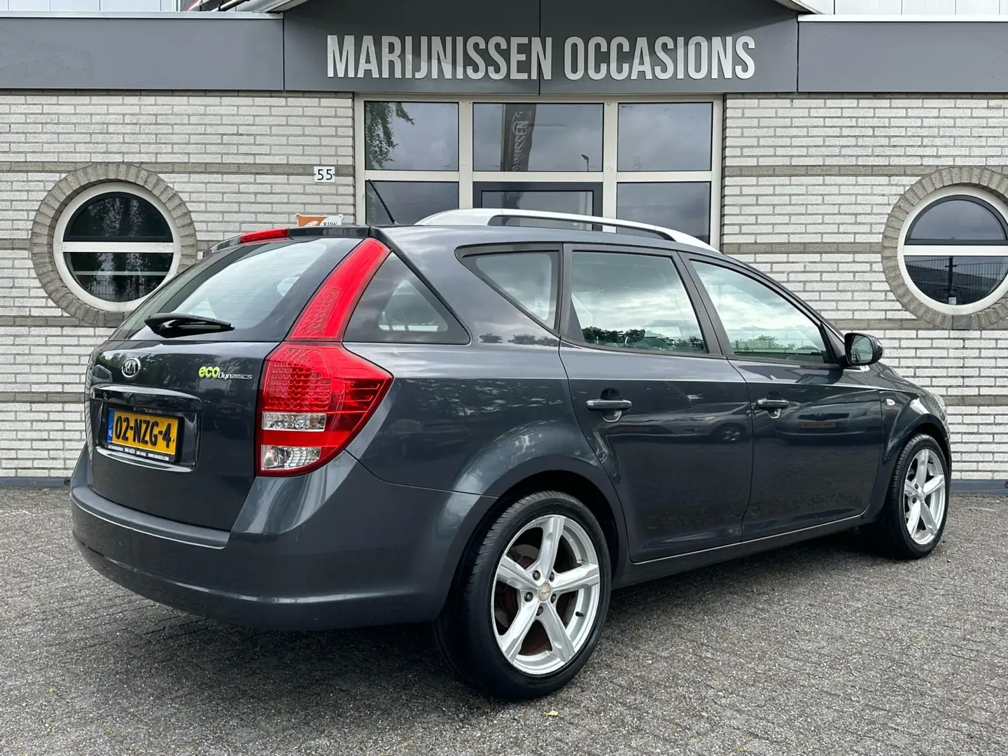 Kia Ceed / cee'd 1.4 CVVT X-tra |Airco,Cruise,ElekPakket| Gris - 2
