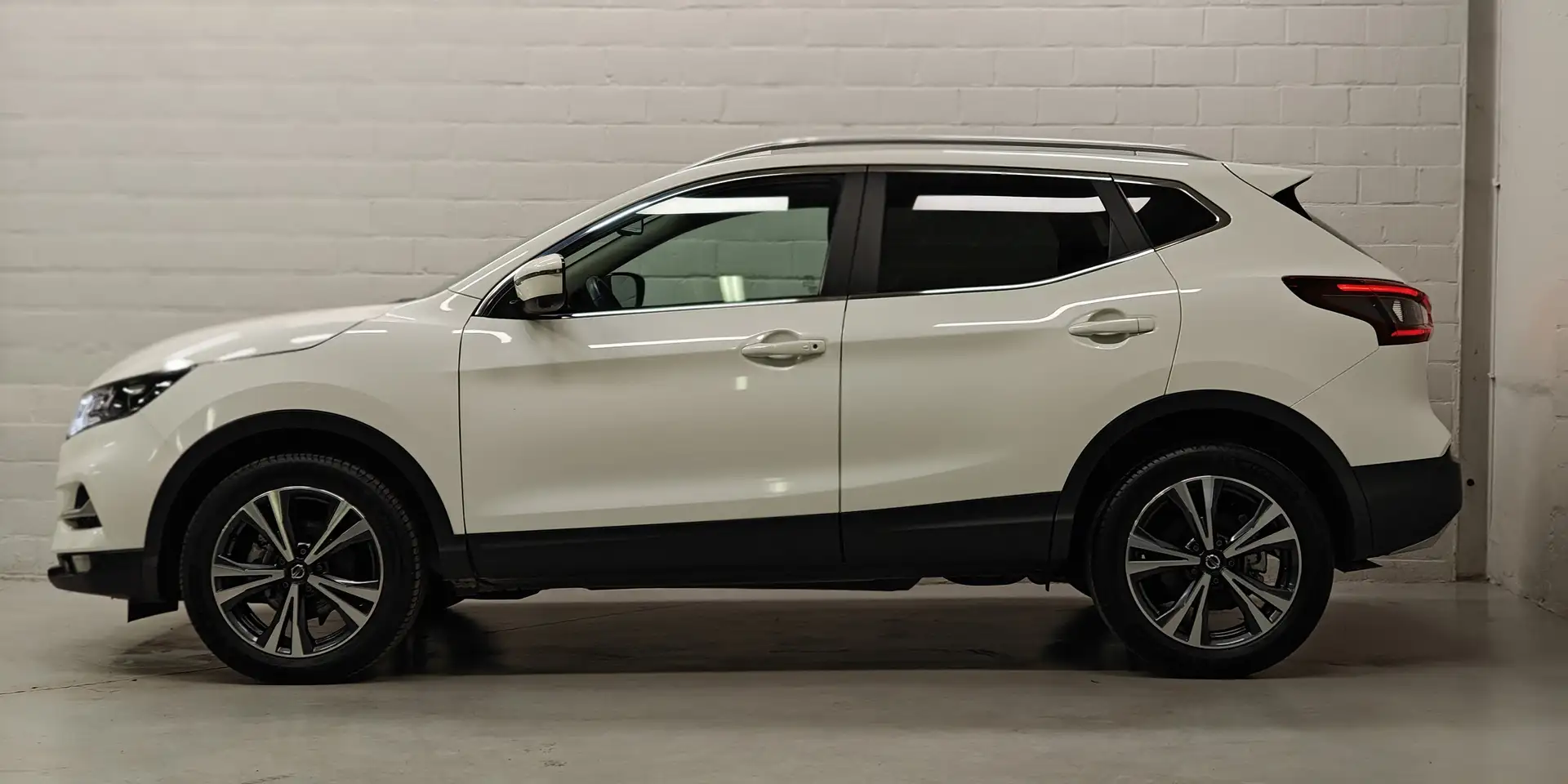 Nissan Qashqai 1.3 DIG-T DCT ZAMA - Apple Carplay - Camera Blanco - 2