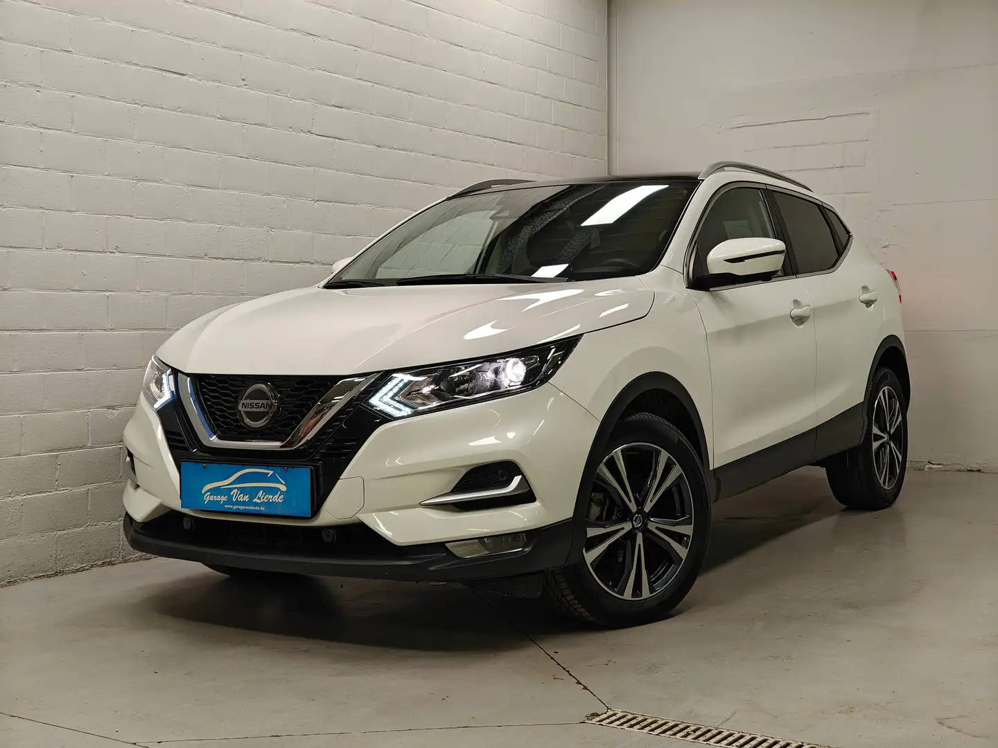 Nissan Qashqai 1.3 DIG-T DCT ZAMA - Apple Carplay - Camera Blanco - 1