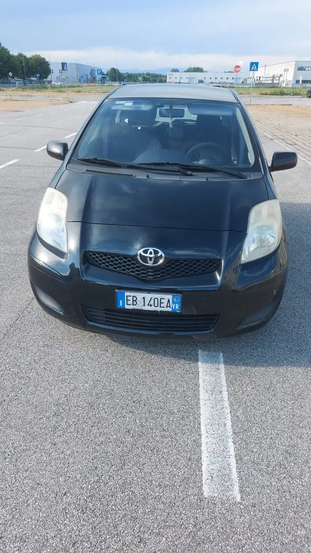 Toyota Yaris Yaris II 2005 5p 1.0 Now Nero - 1