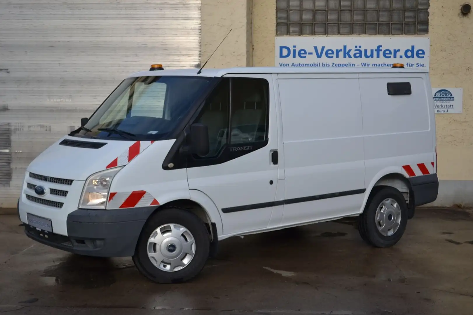Ford Transit 125T330 Trend Klima Standheizung Regale Wit - 1