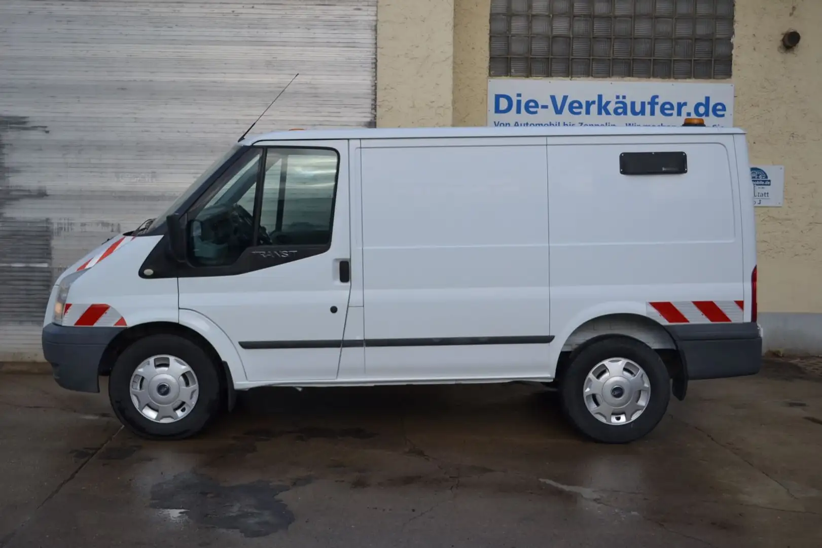 Ford Transit 125T330 Trend Klima Standheizung Regale Wit - 2