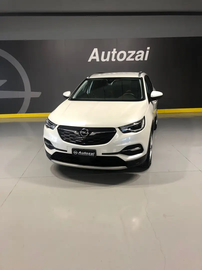 Opel Grandland X X 1.6 Hybrid Plug-in aut. FWD Bianco - 1