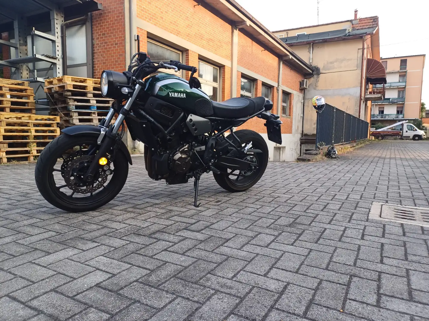 Yamaha XSR 700 ABS 35 KW Зелёный - 1