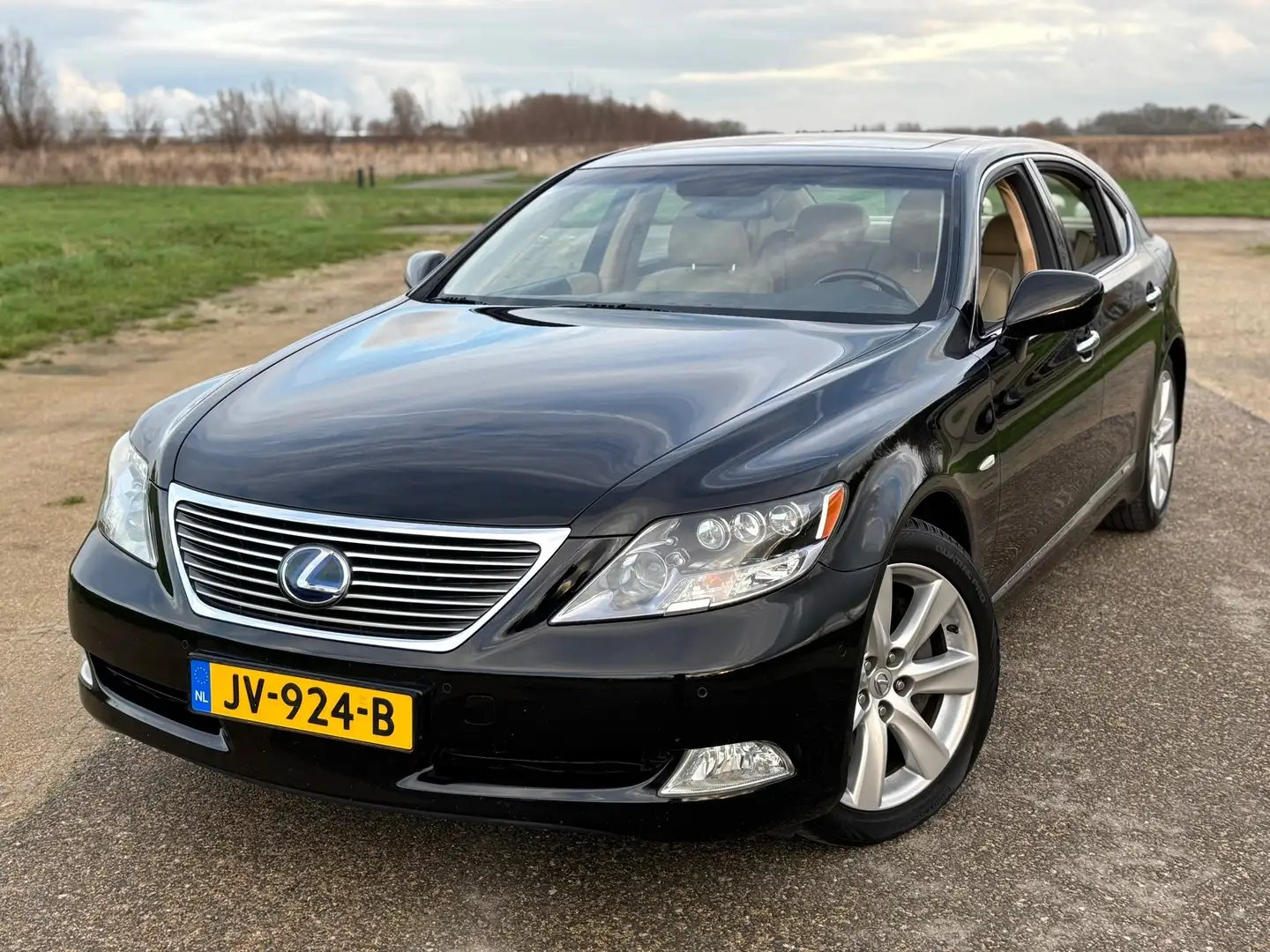 Lexus LS 600 600h L. President/Schuifdak/Full Options Schwarz - 1