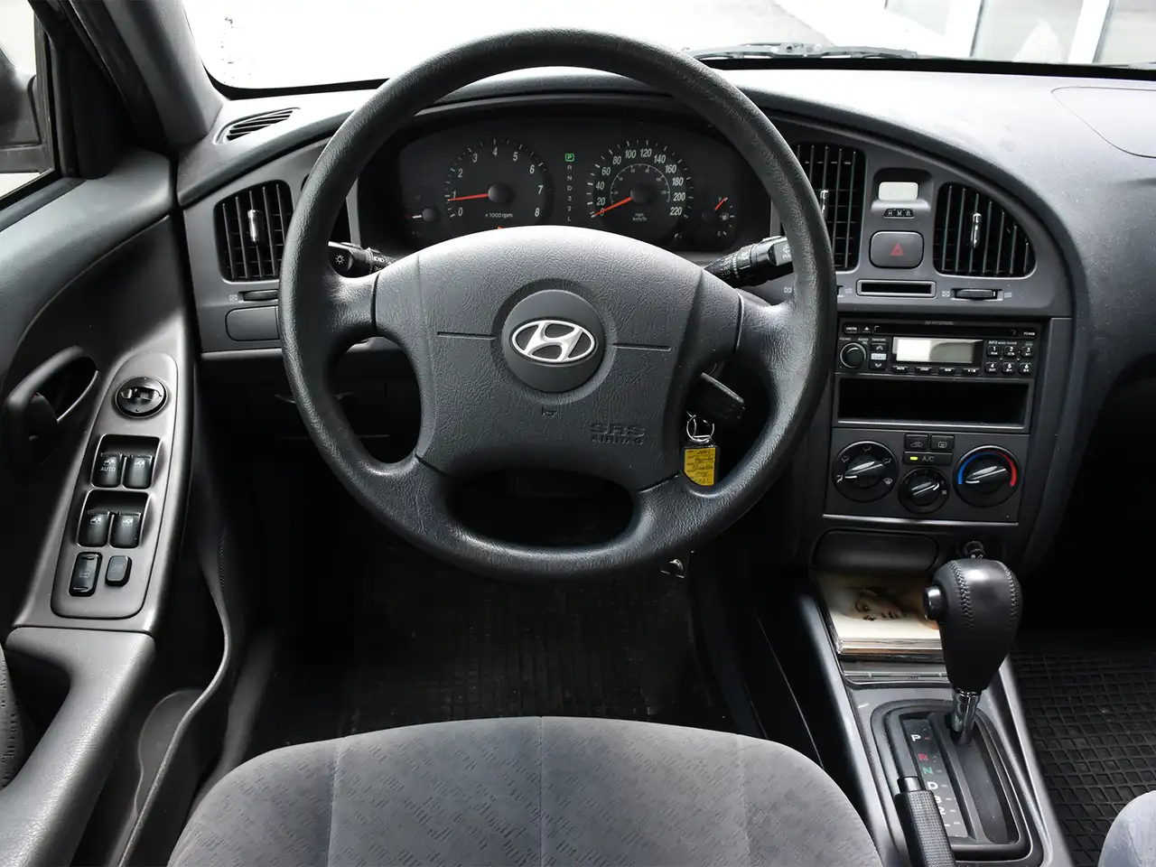 Hyundai ELANTRA fotografie Hyundai ELANTRA