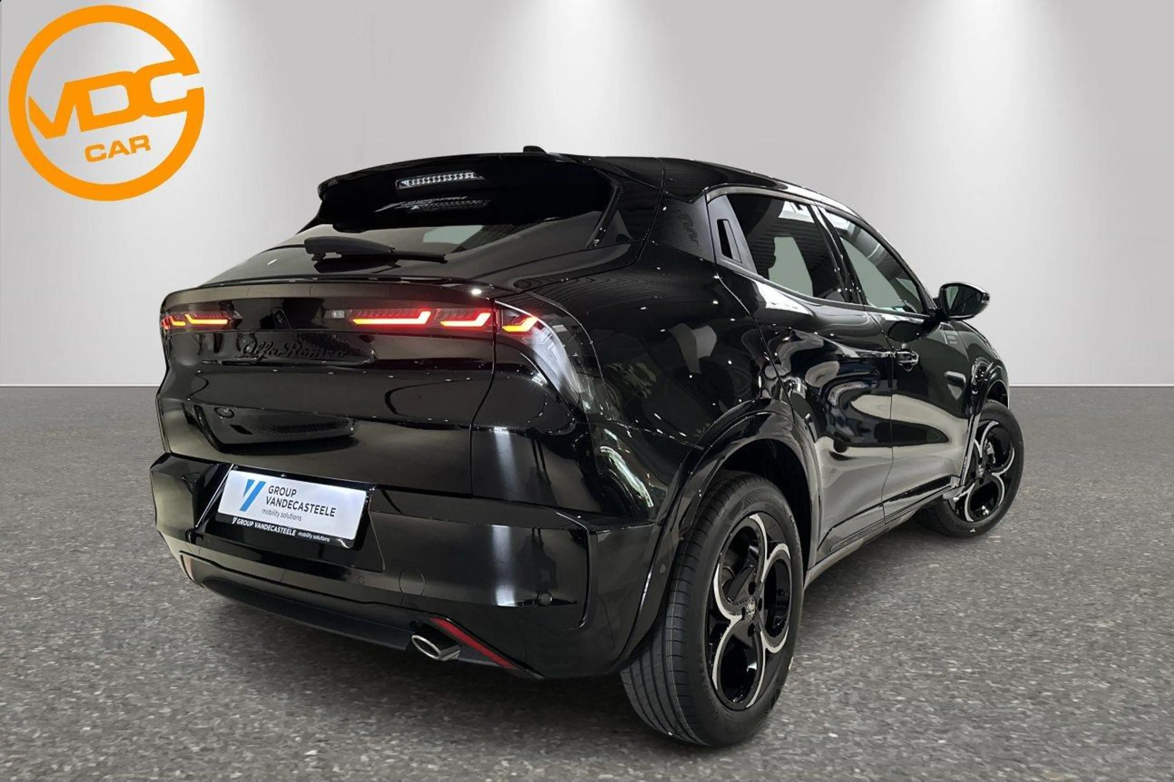 Alfa Romeo Junior Ibrida Hybrid 145 Q4 — photo 3