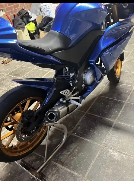 Yamaha YZF-R125 - foto 5