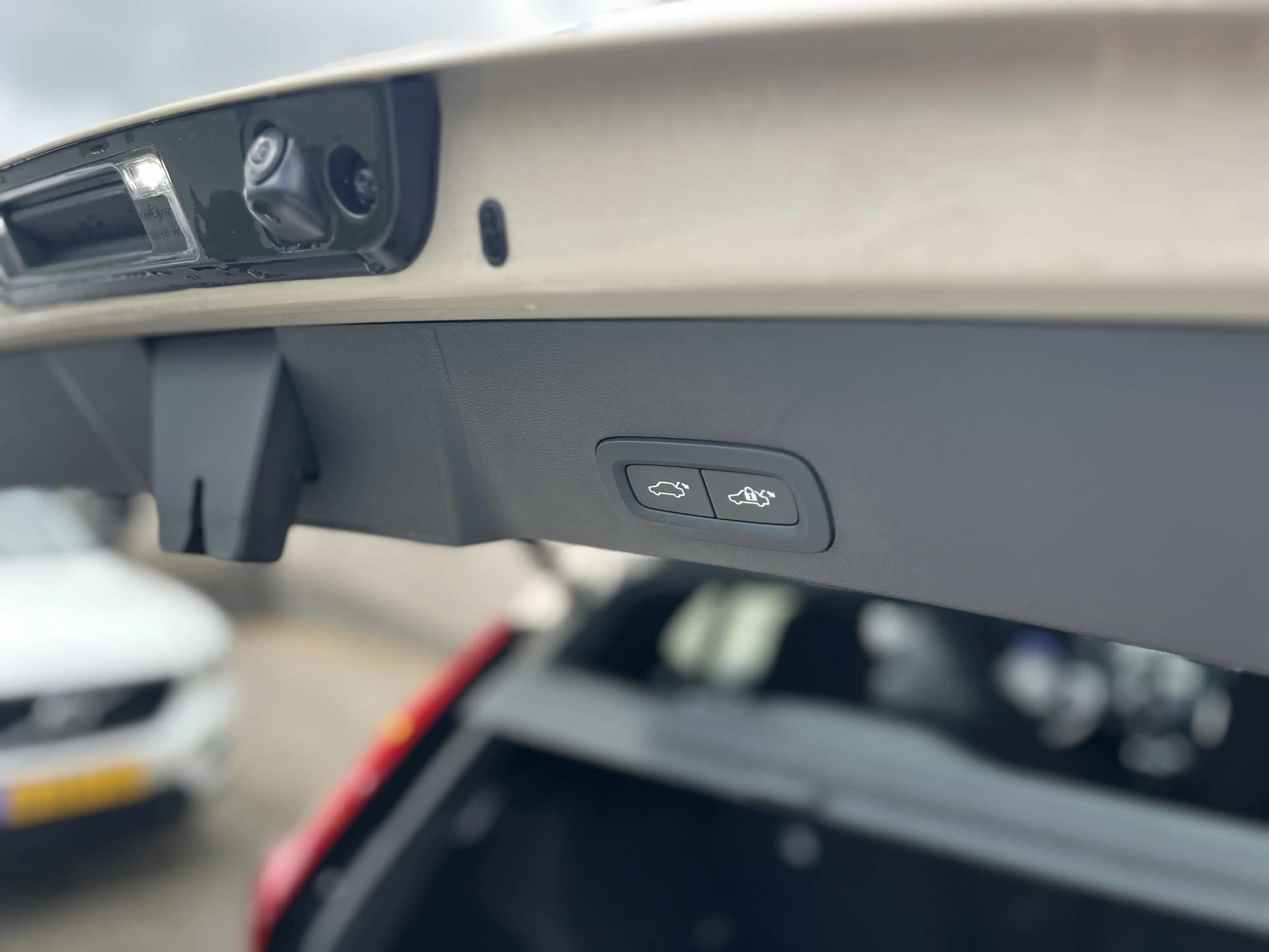 Volvo EX40 Single Motor Extended Range Plus 82 kWh | Parkeerc — photo 13