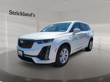 LUXURY AWD SUV