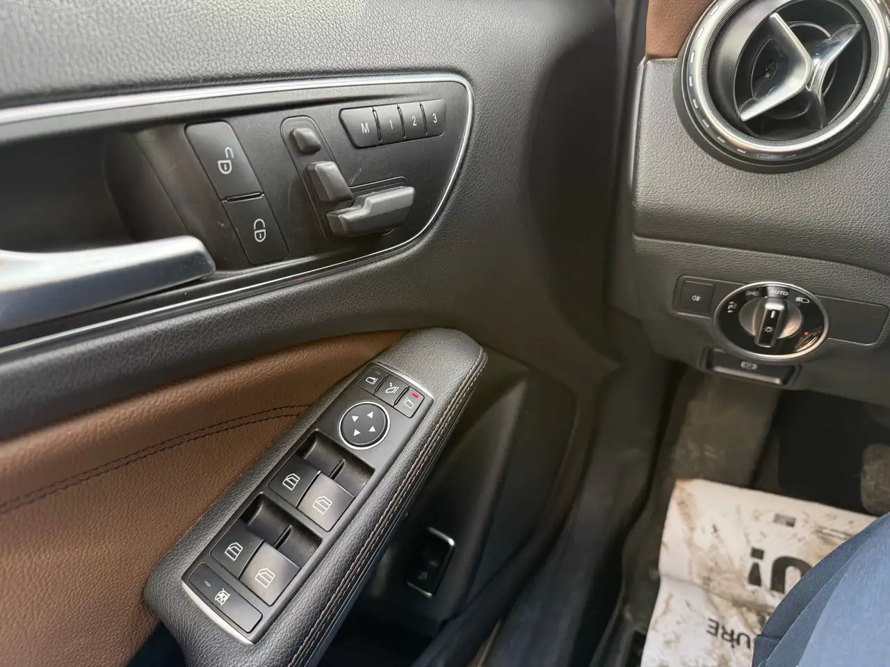 Mercedes-Benz GLA снимка Mercedes-Benz GLA