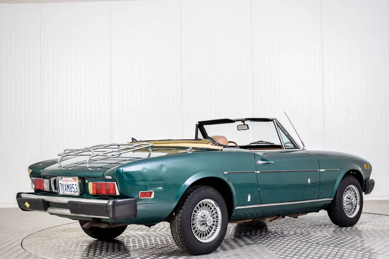 Fiat 124 Spider 1800 Verde - 2
