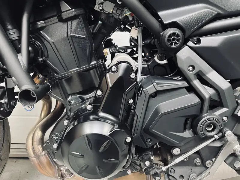 Kawasaki Z650 - foto 8