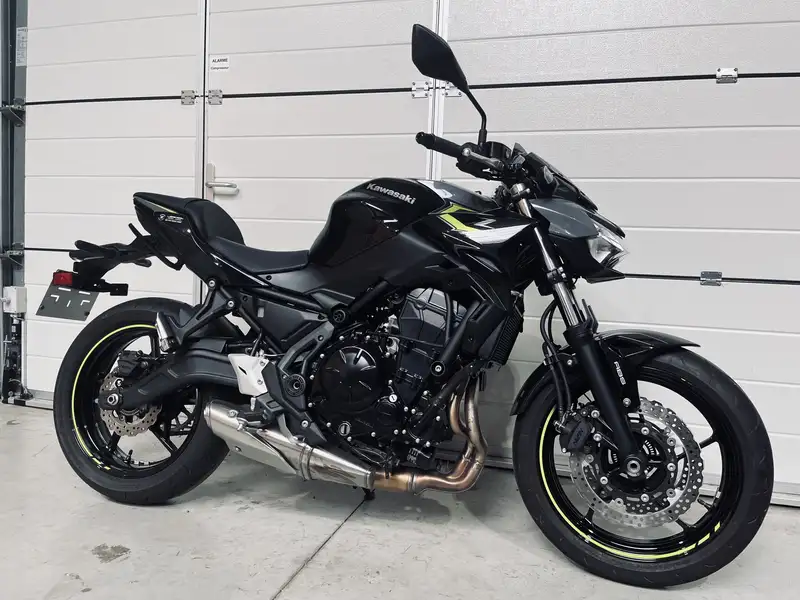Kawasaki Z650 - foto 2