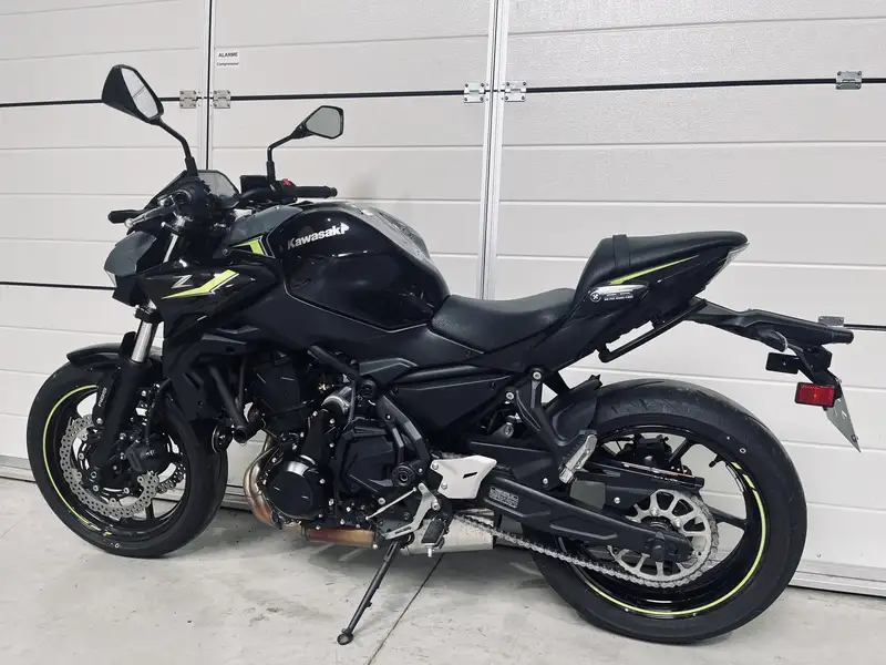 Kawasaki Z650 - foto 6