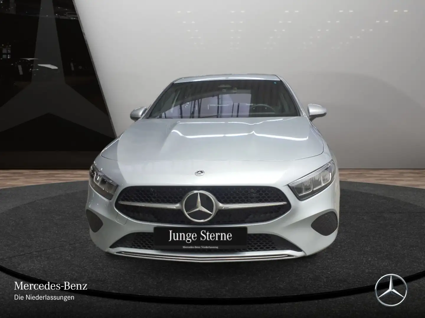Mercedes-Benz A 180 PROGRESSIVE+AHK+LED+KAMERA+7G Silber - 2