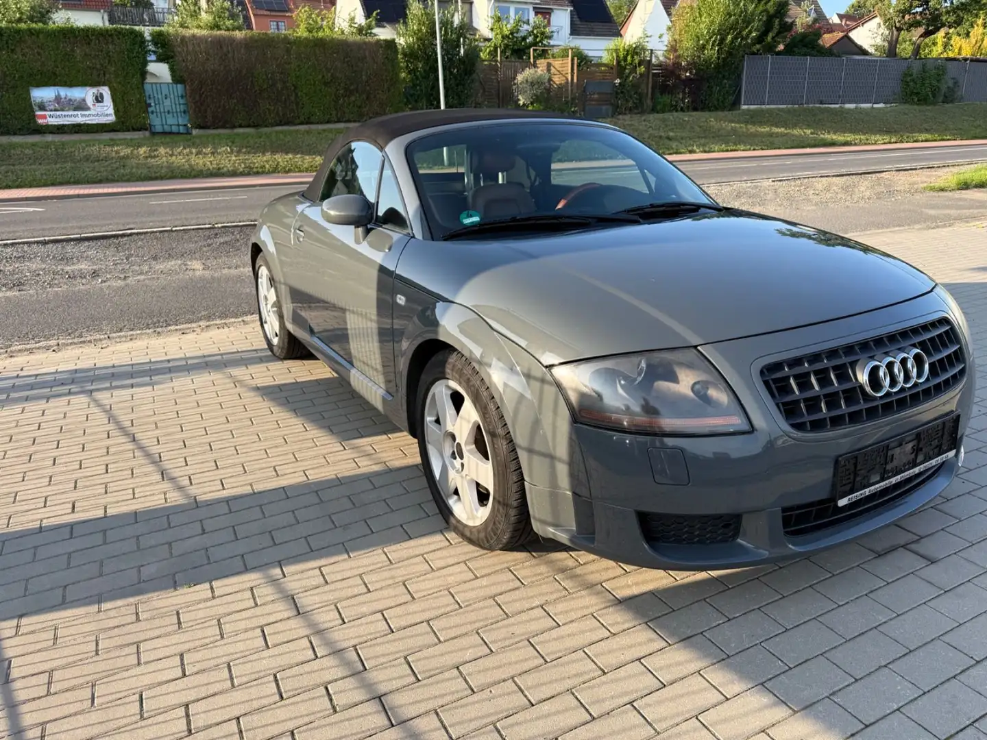 Audi TT Coupe/Roadster 1.8 T Roadster quattro,Bose, Grau - 2