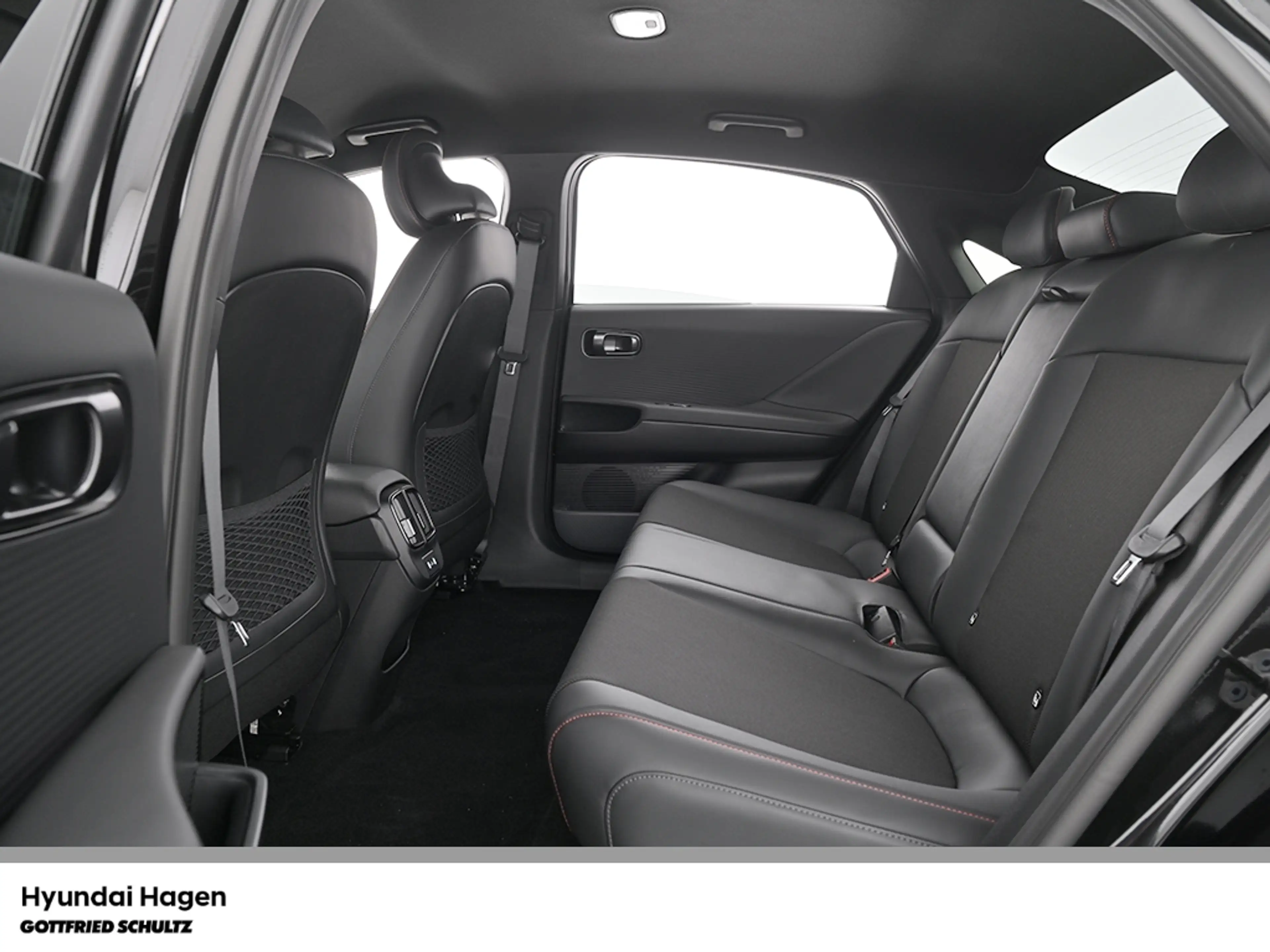 Hyundai IONIQ 6 -Line 84 kWh 4WD — photo 12
