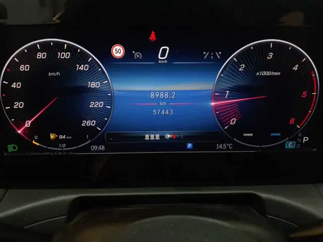 Mercedes-Benz C-Class view 11