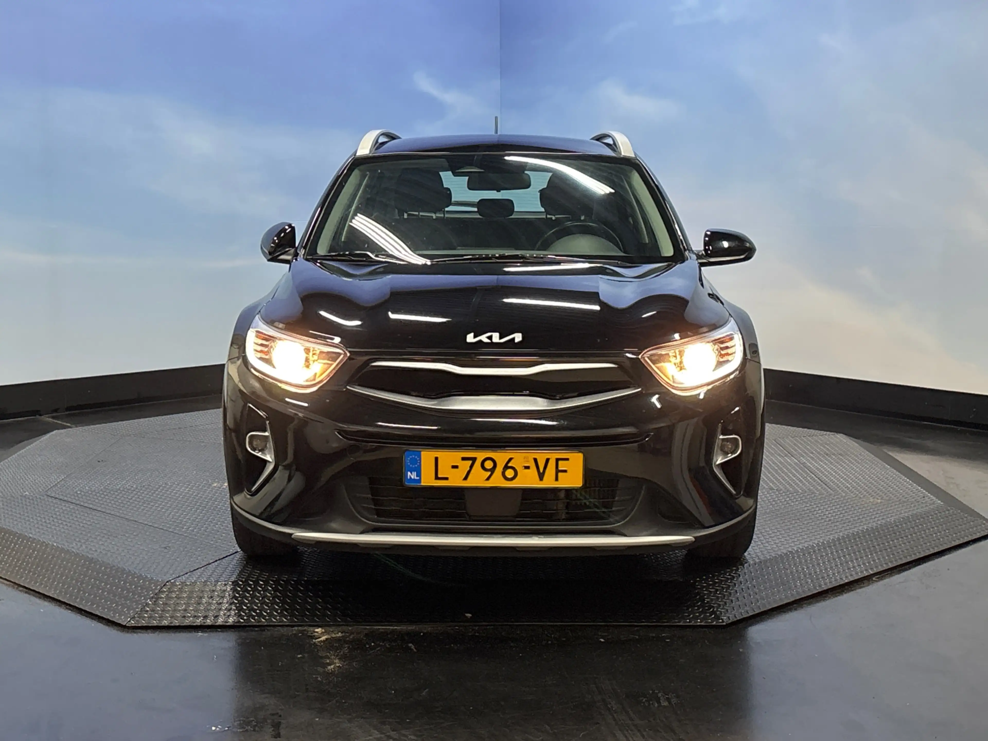 Kia Stonic 1.0 T-GDi MHEV DynamicLine LMV, Carplay, Cruise, P — photo 20