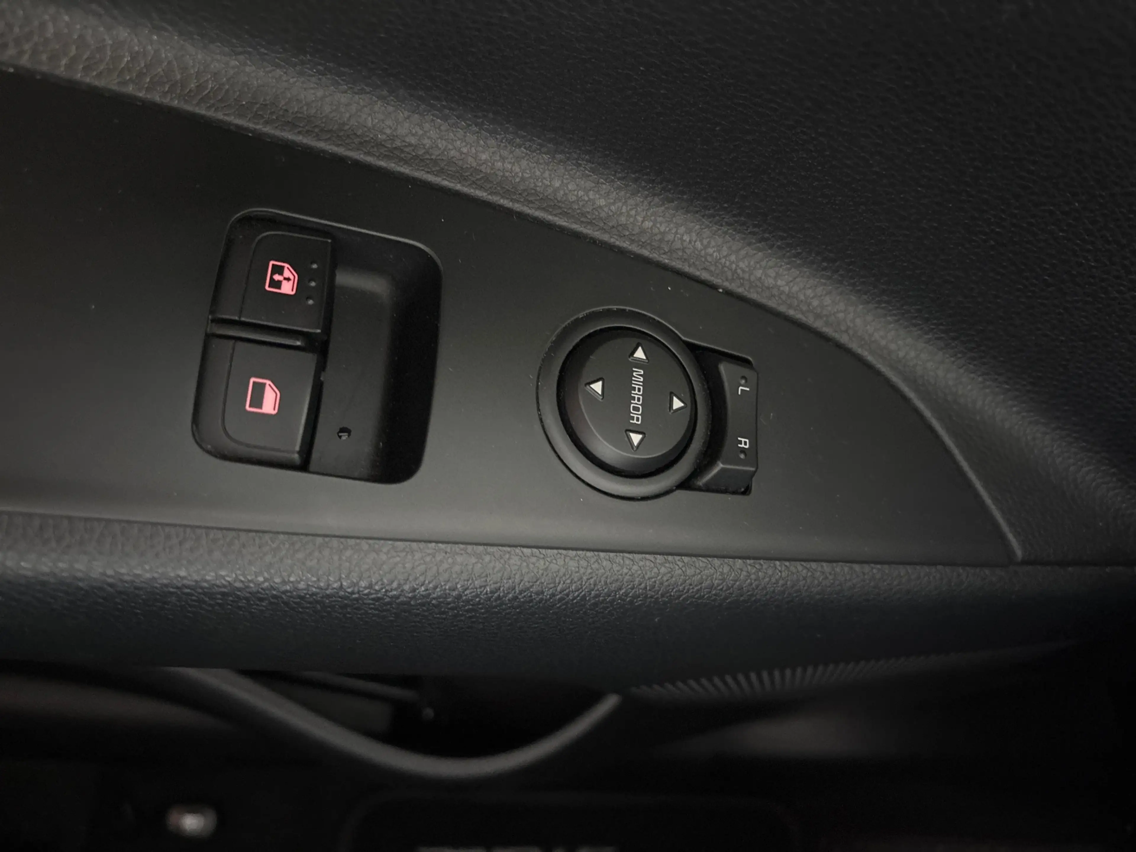 Kia Stonic 1.0 T-GDi MHEV DynamicLine LMV, Carplay, Cruise, P — photo 18