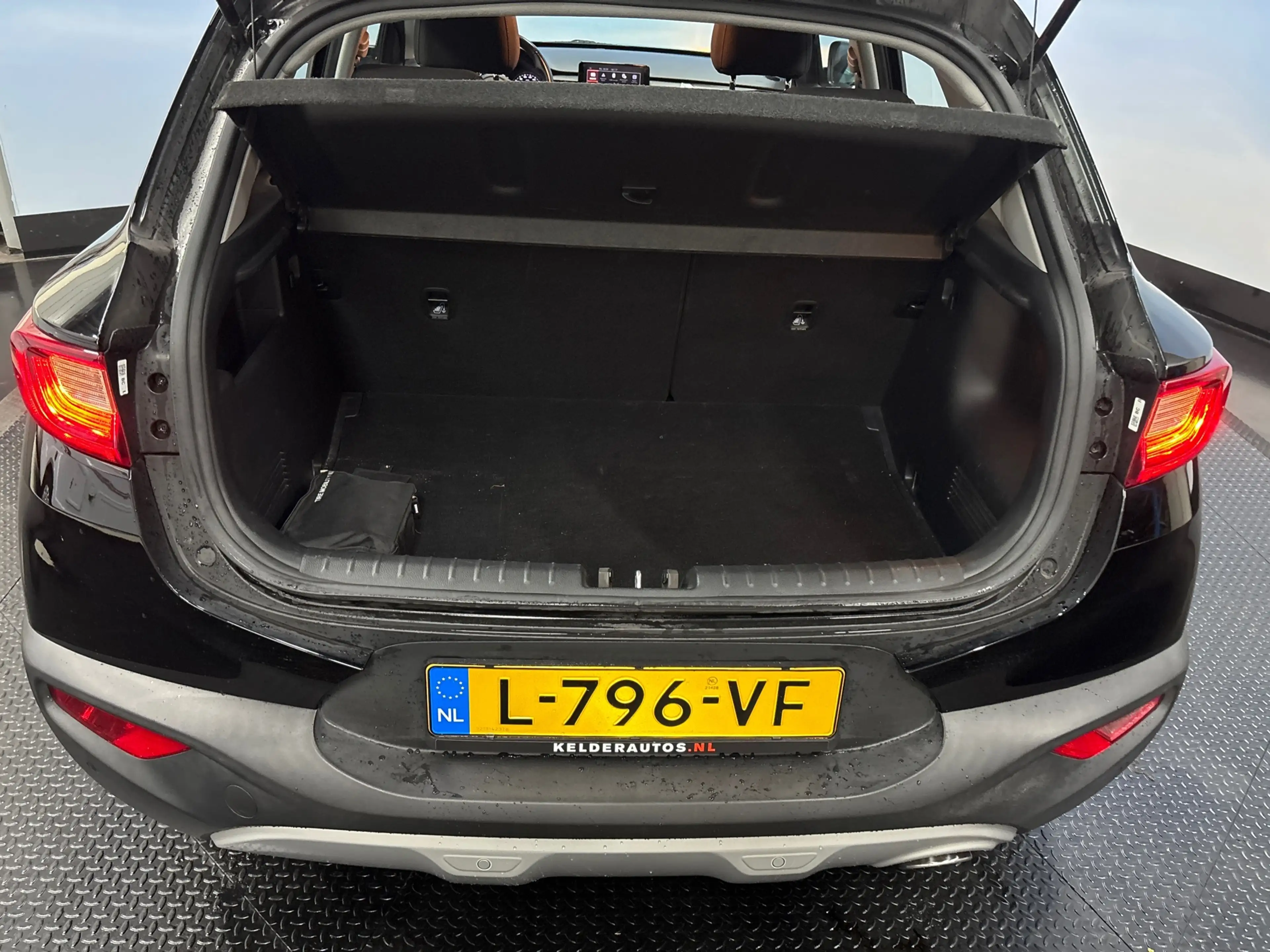 Kia Stonic 1.0 T-GDi MHEV DynamicLine LMV, Carplay, Cruise, P — photo 23