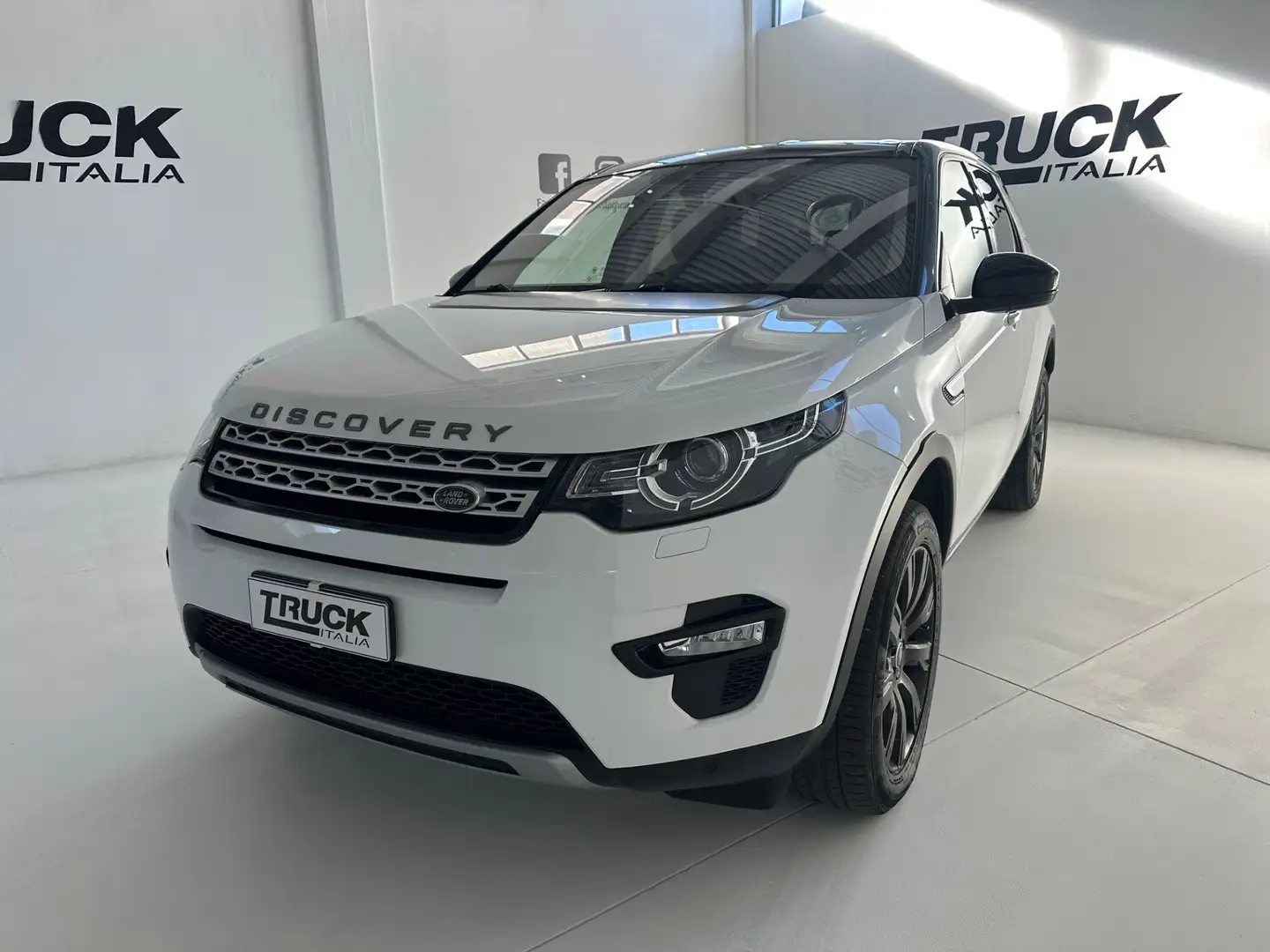 Land Rover Discovery Sport Discovery Sport 2.0 td4 HSE Luxury awd 180cv auto Alb - 1