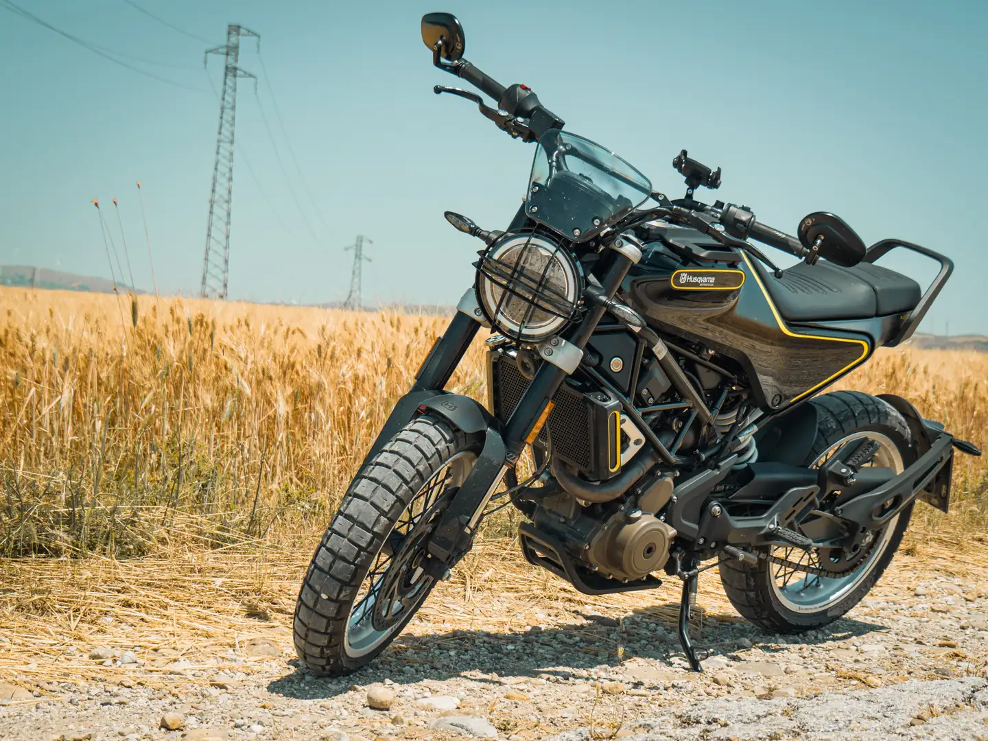 Husqvarna Svartpilen 401 Noir - 1