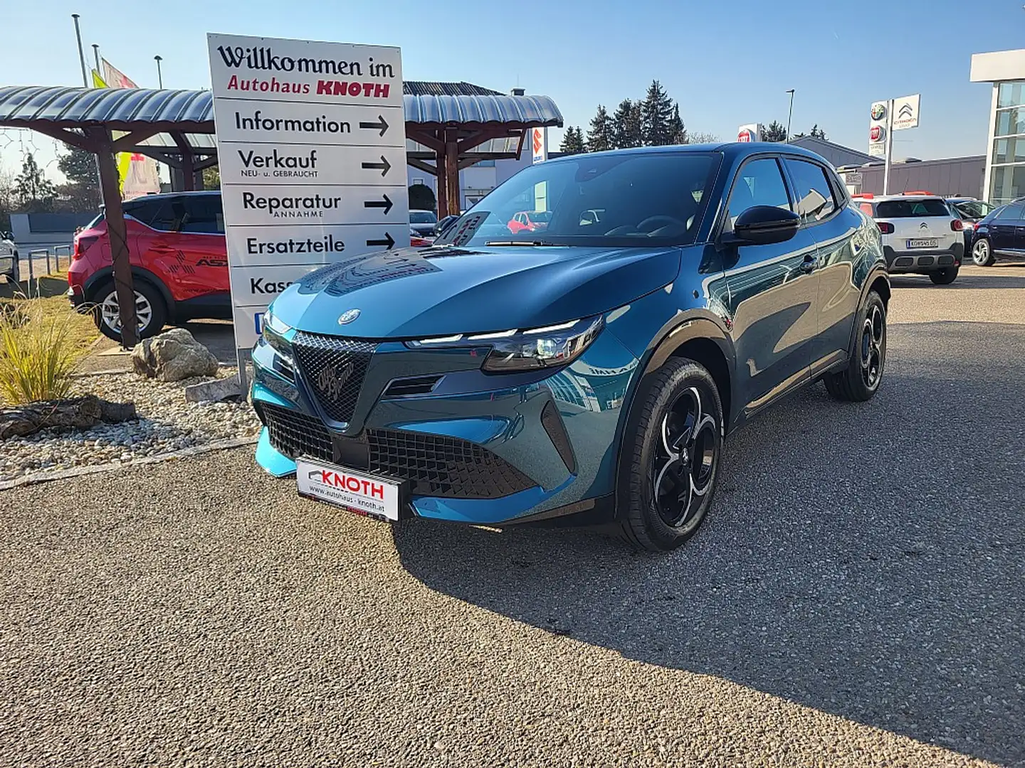 Alfa Romeo Junior Ibrida  1.2 MHEV e-DCT6 Bleu - 1