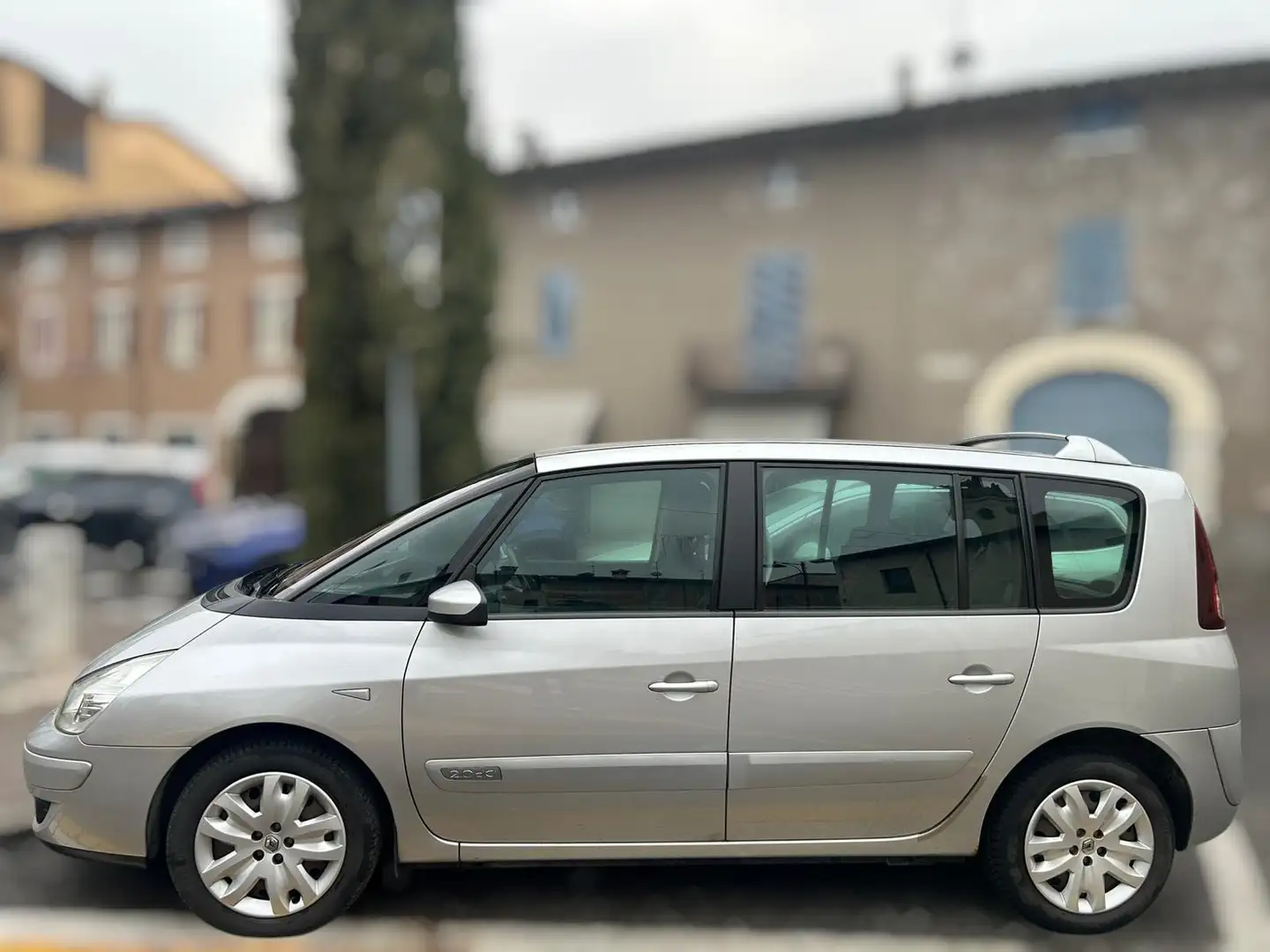 Renault Espace 2.0 dci 16v Grau - 2